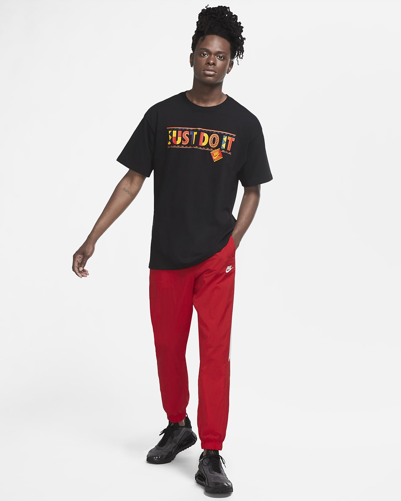 nike sportswear basic t shirt