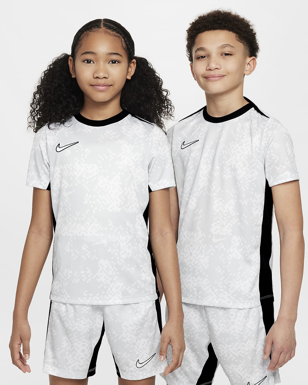 เสื้อฟุตบอลแขนสั้นเด็กโต Dri-FIT Nike Academy Pro