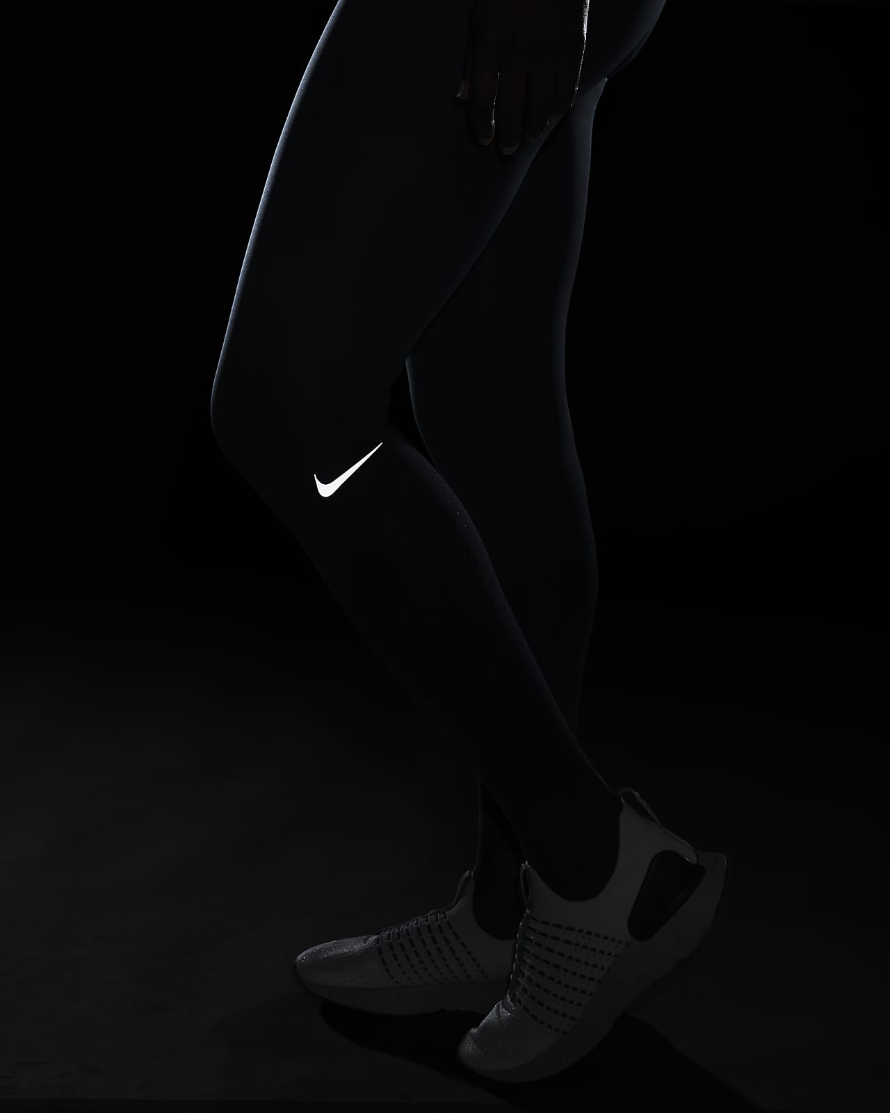 Nike Epic Luxe Women's Mid-Rise Full-Length Leggings.