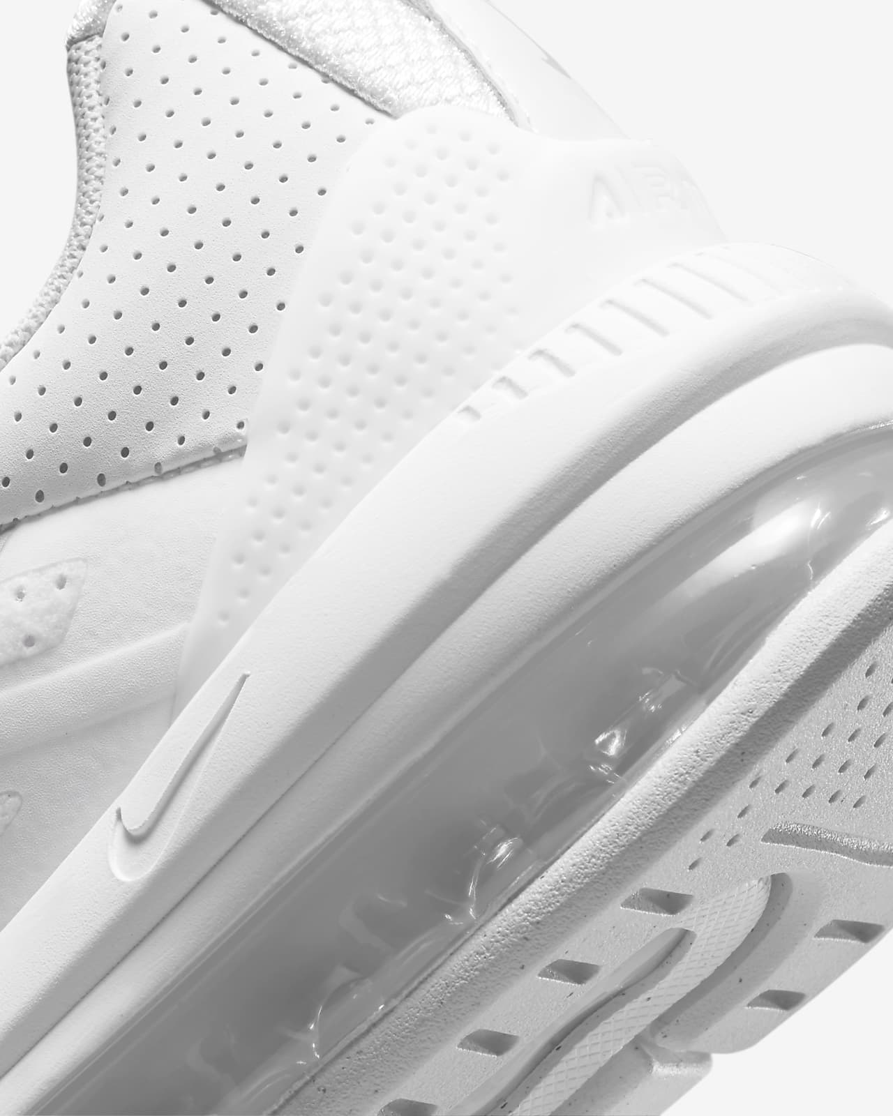 كروميوم Nike Air Max Genome Women's Shoe. Nike LU كروميوم