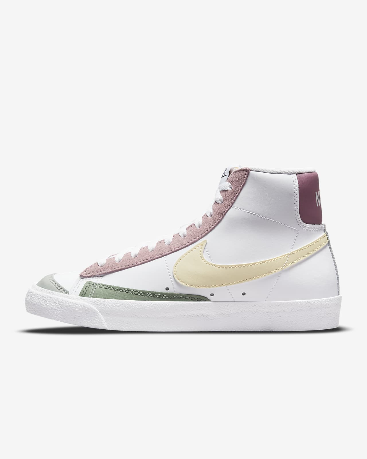 Nike Blazer Mid '77 Women's Shoe Nike Blazer Mid '77 Women's Shoe