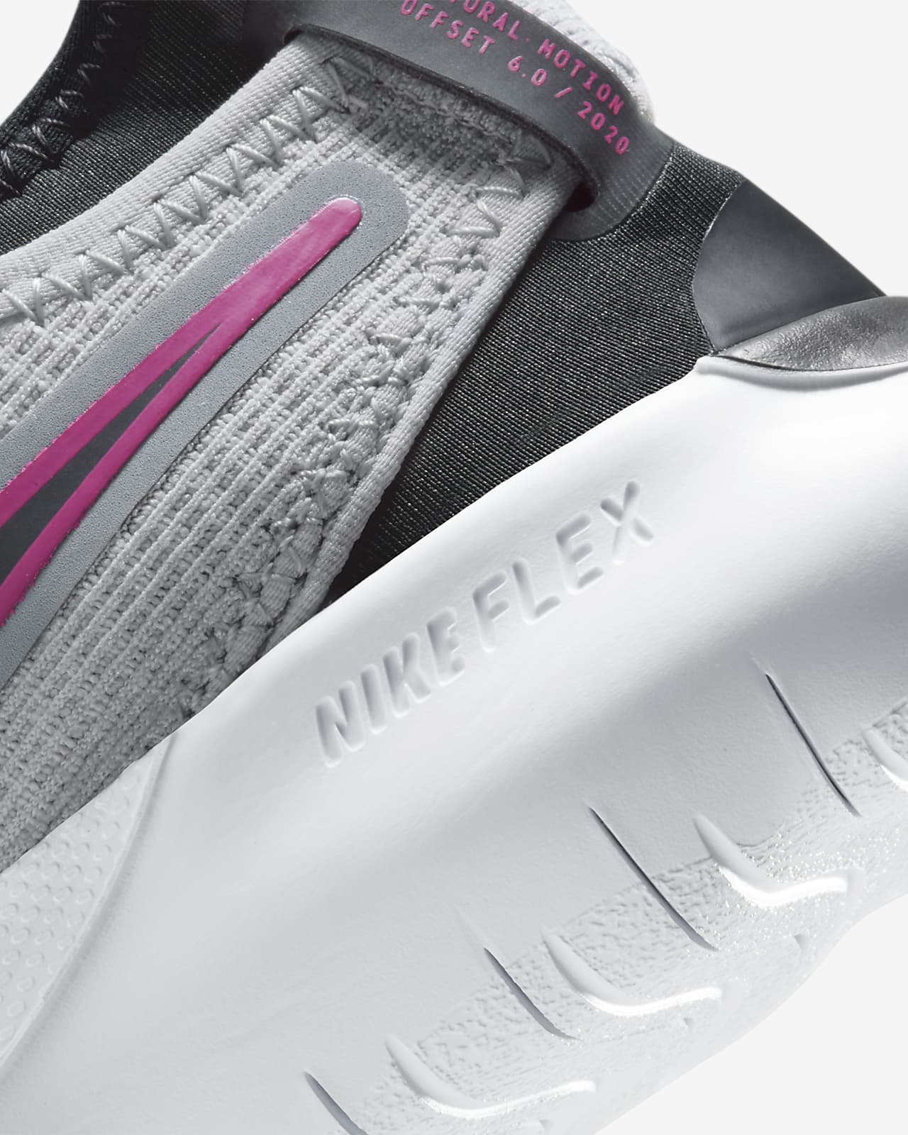 flexible nike running shoes