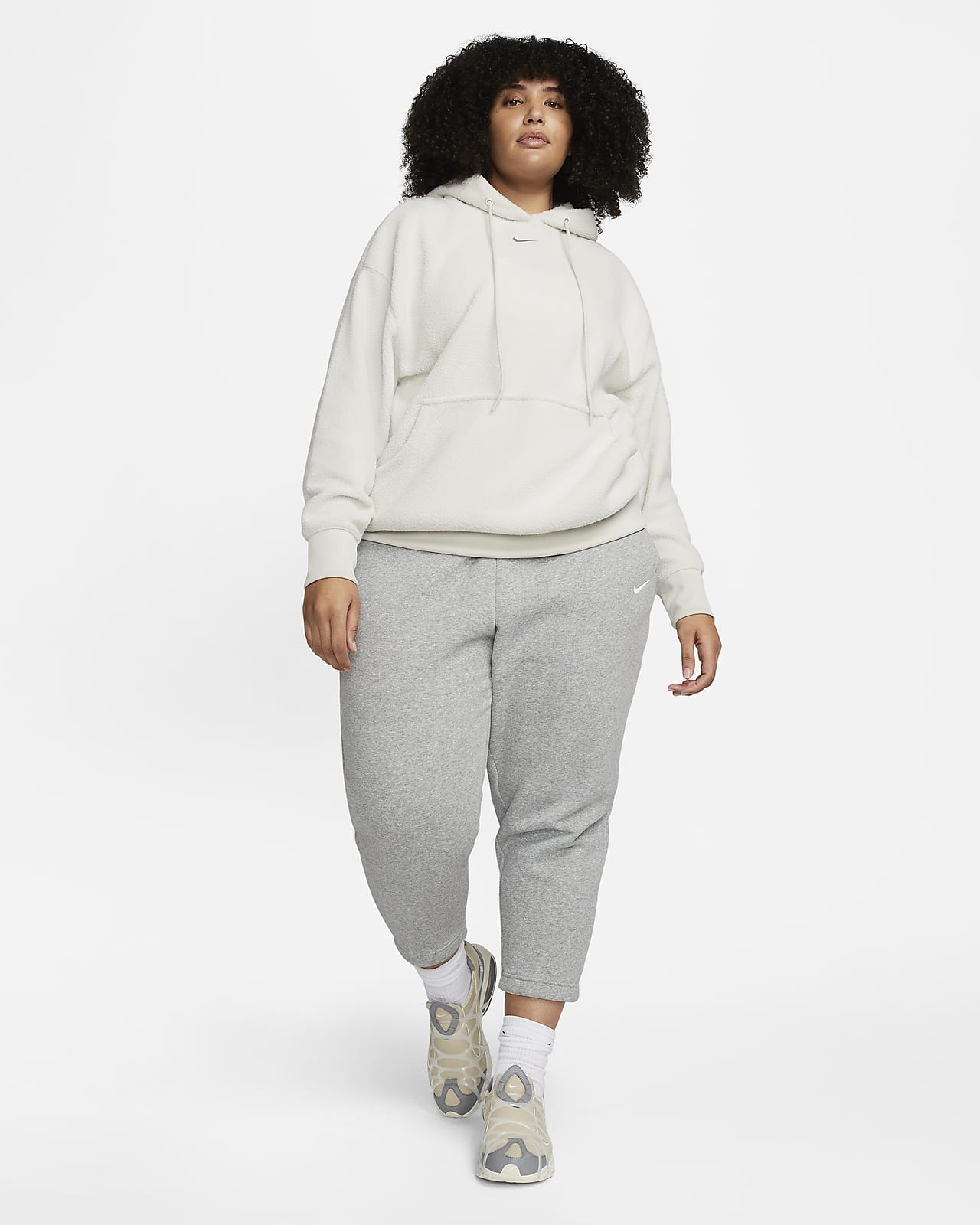 nike plus size pullover