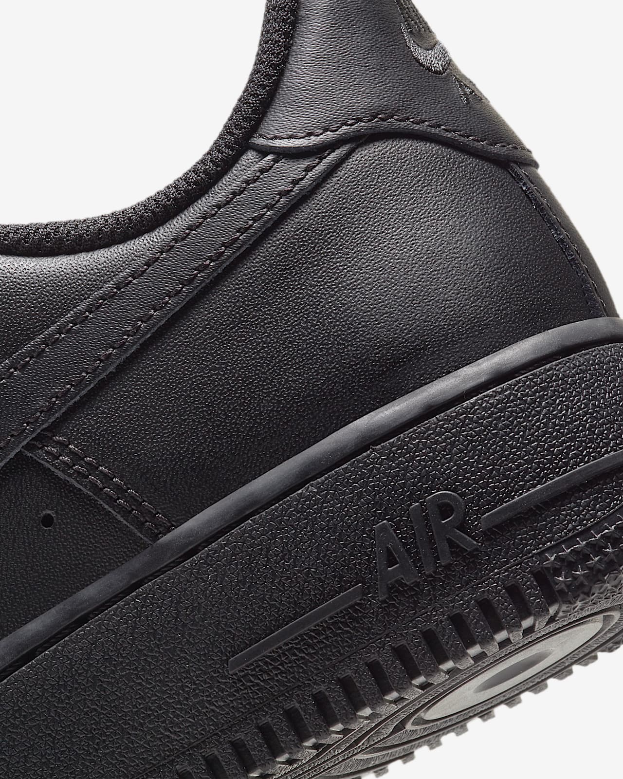 Женские кроссовки Nike Air Force 1 '07. Nike RU