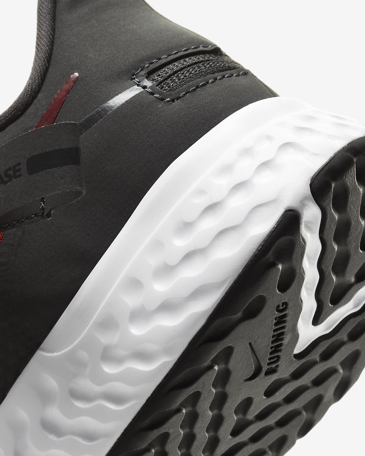 nike revolution 5 flyease men's