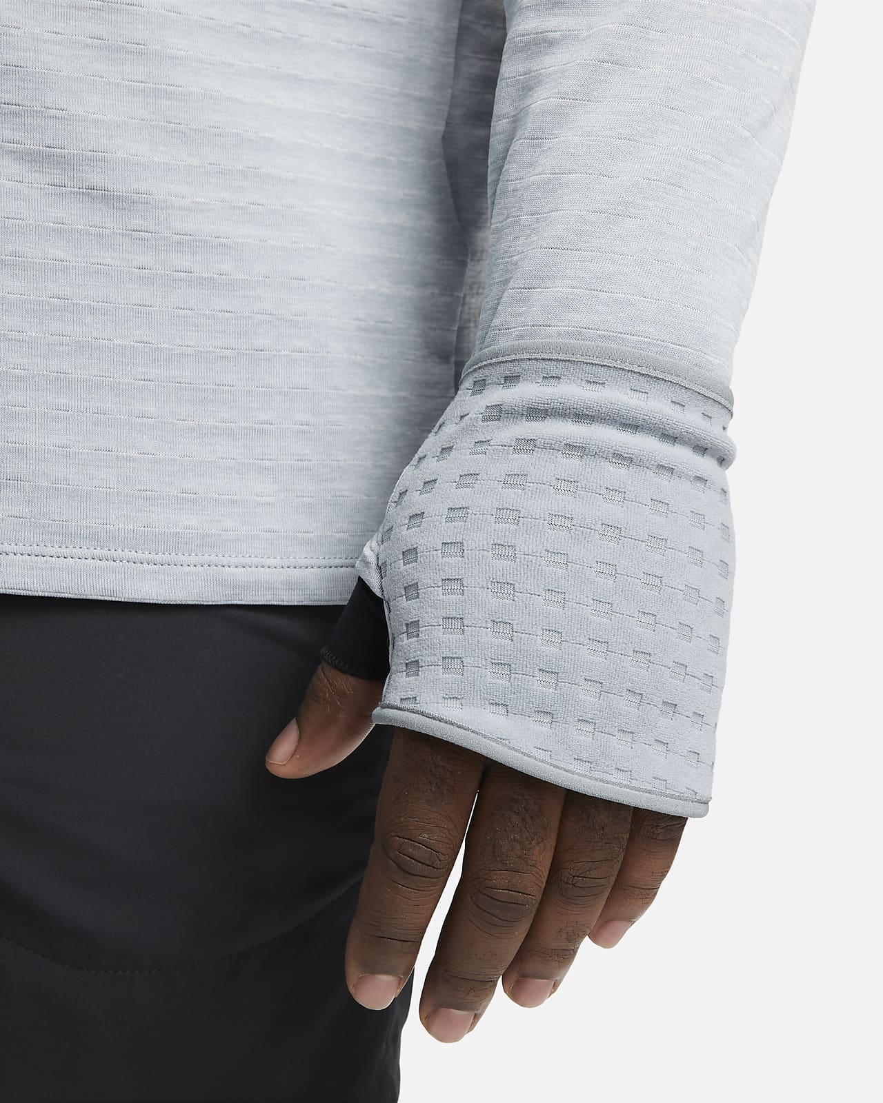 nike therma running top