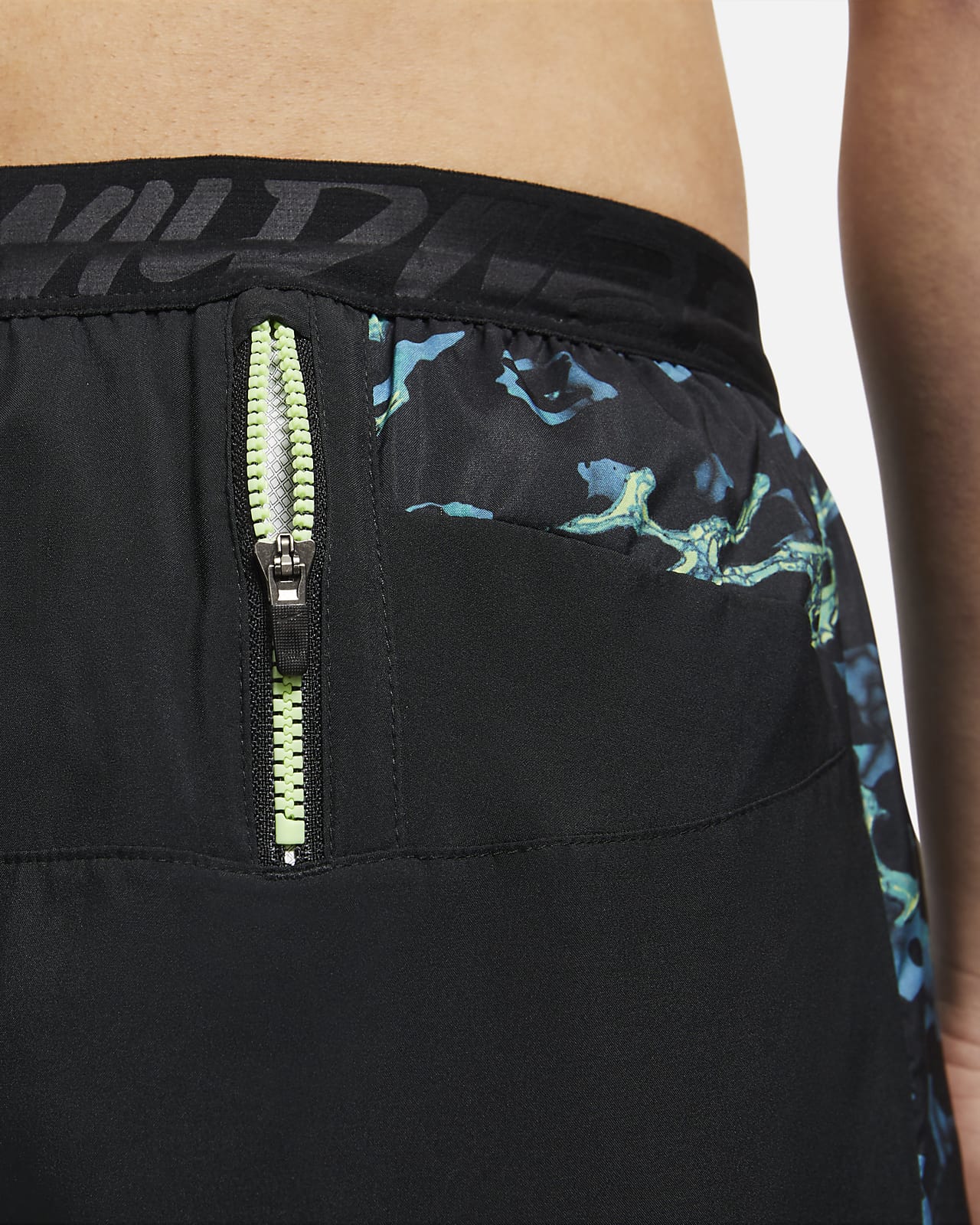 mens nike running shorts with zipper pockets