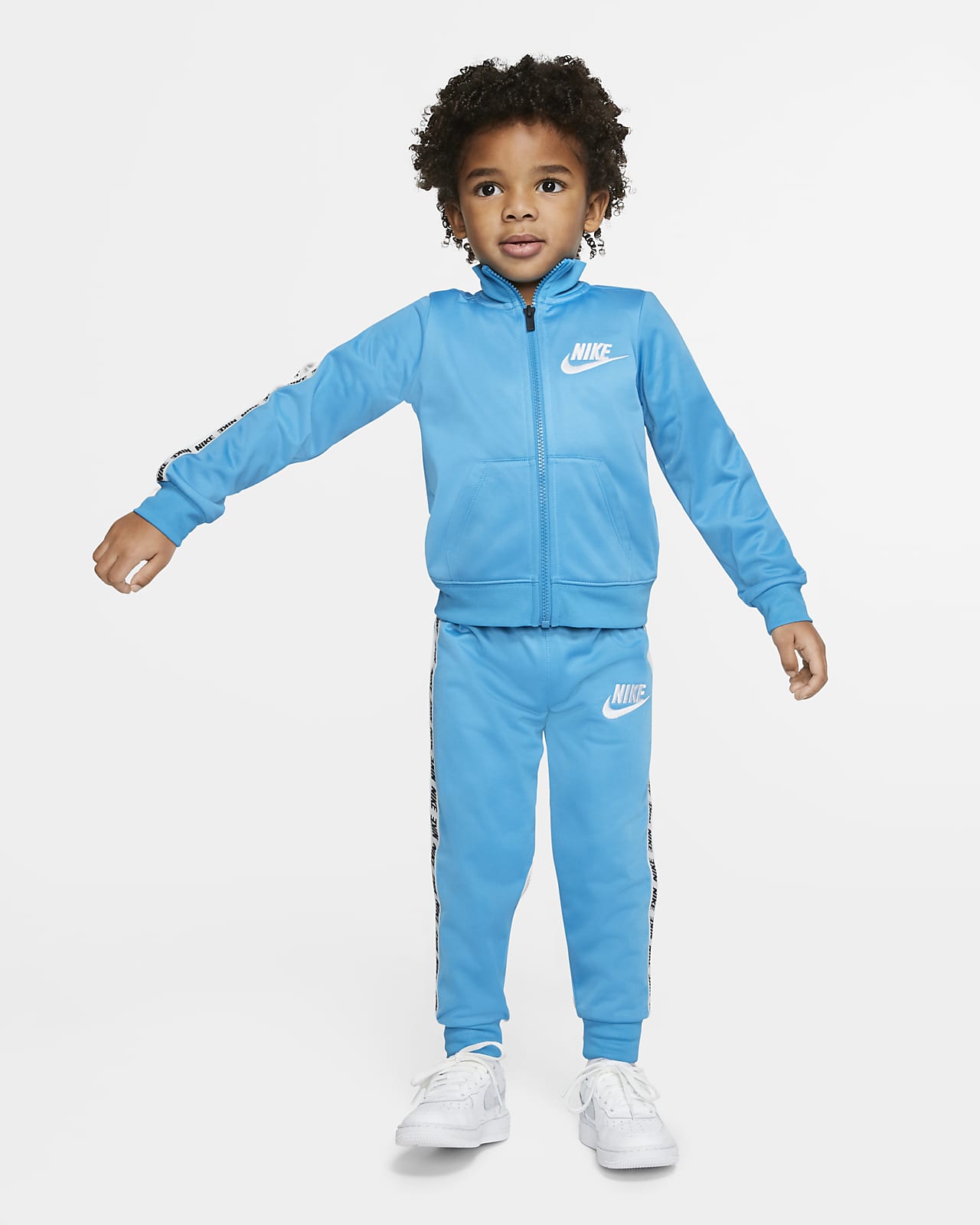 Tvådelat set Nike för små barn. Nike SE Set med jacka och byxor för små barn Nike. Nike SE