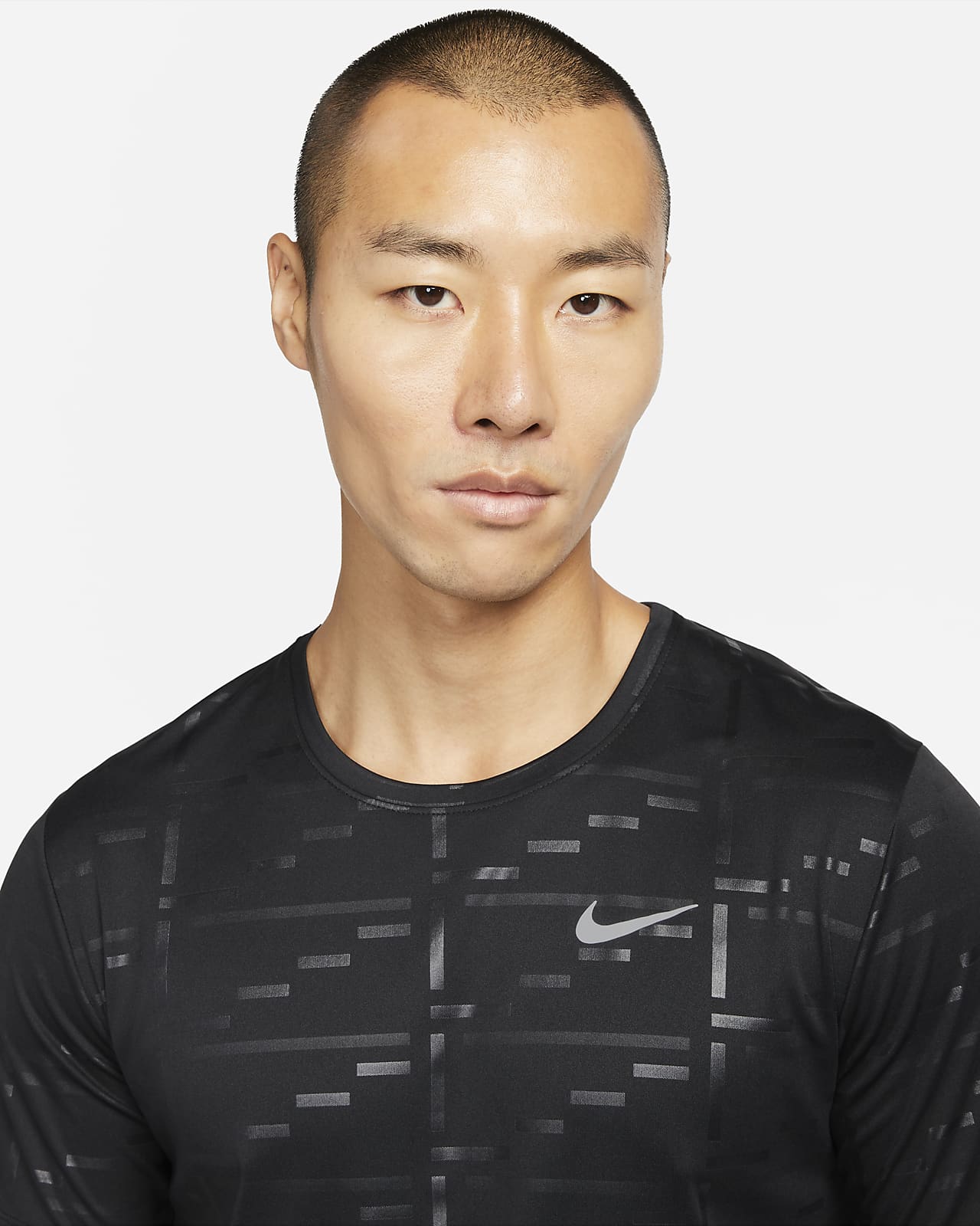 Nike Evolution Forearm Sleeve – iRUN Singapore