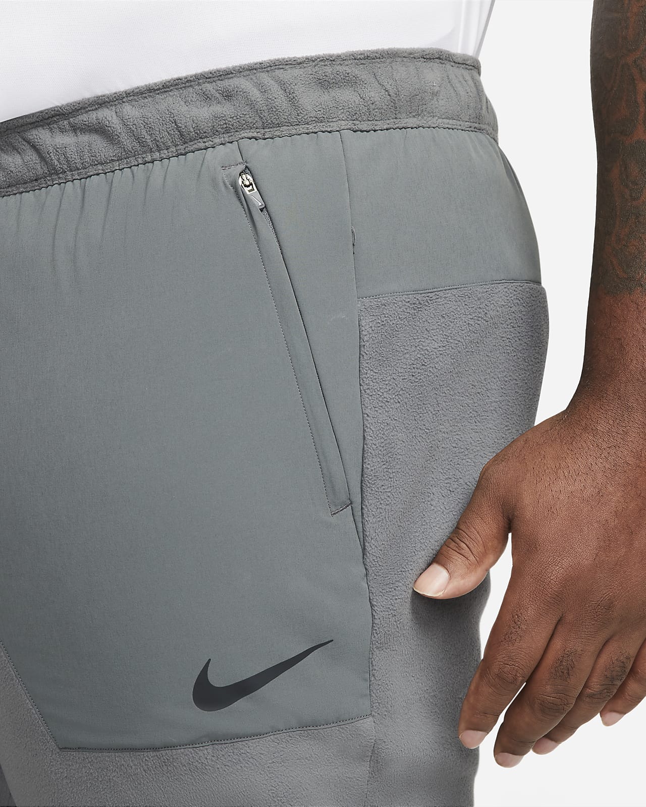 nike thermal trousers