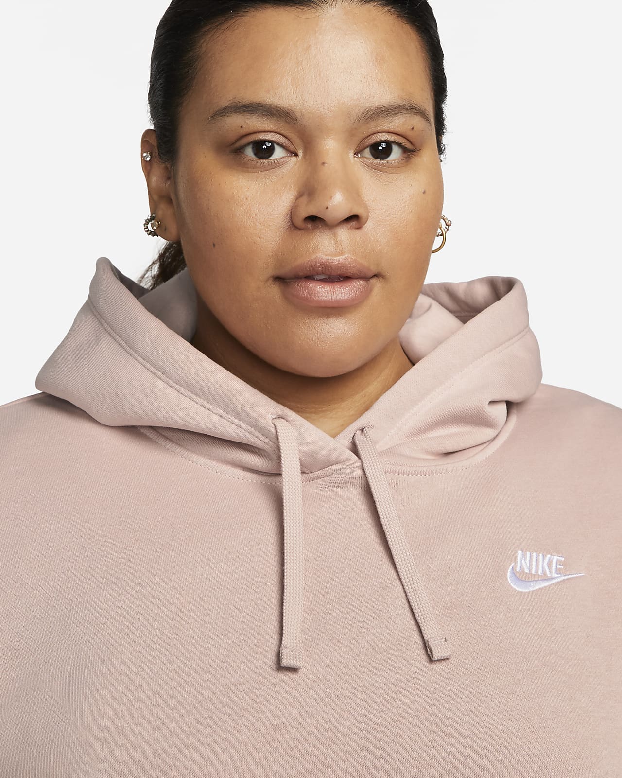 Nike Sportswear Club Fleece Women's Pullover Hoodie (Plus Size). Nike BE