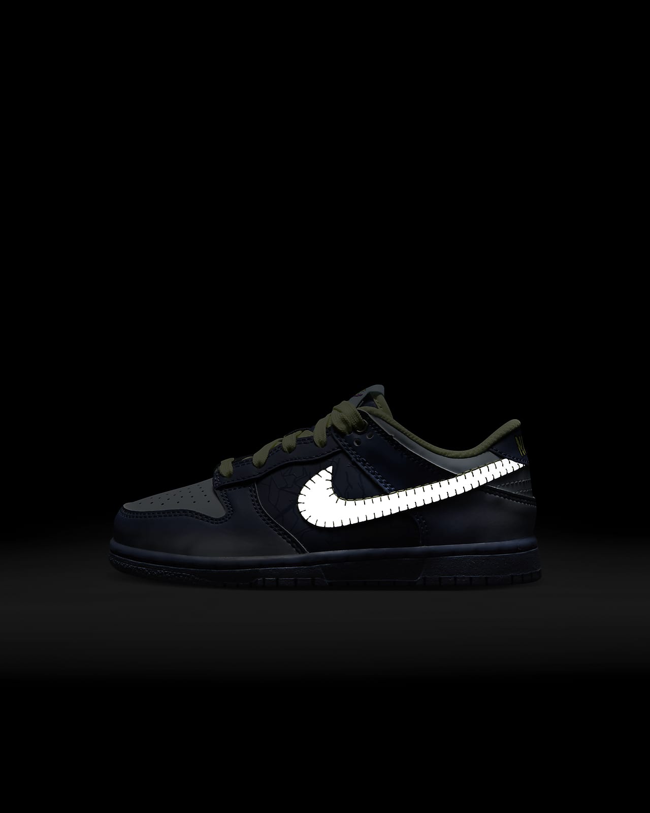 Nike Dunk Low Younger Kids' Shoes. Nike ID