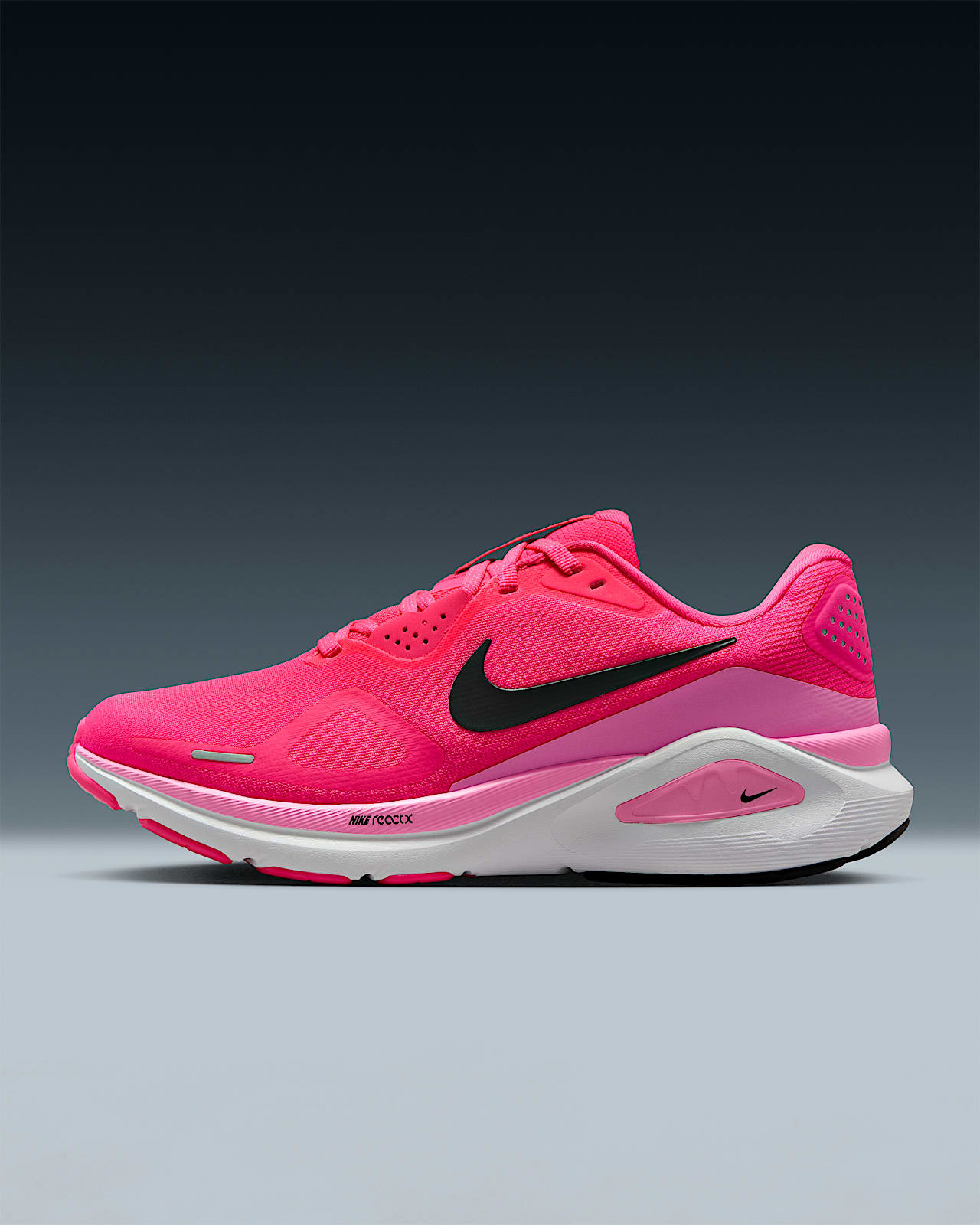 Nike Structure 26