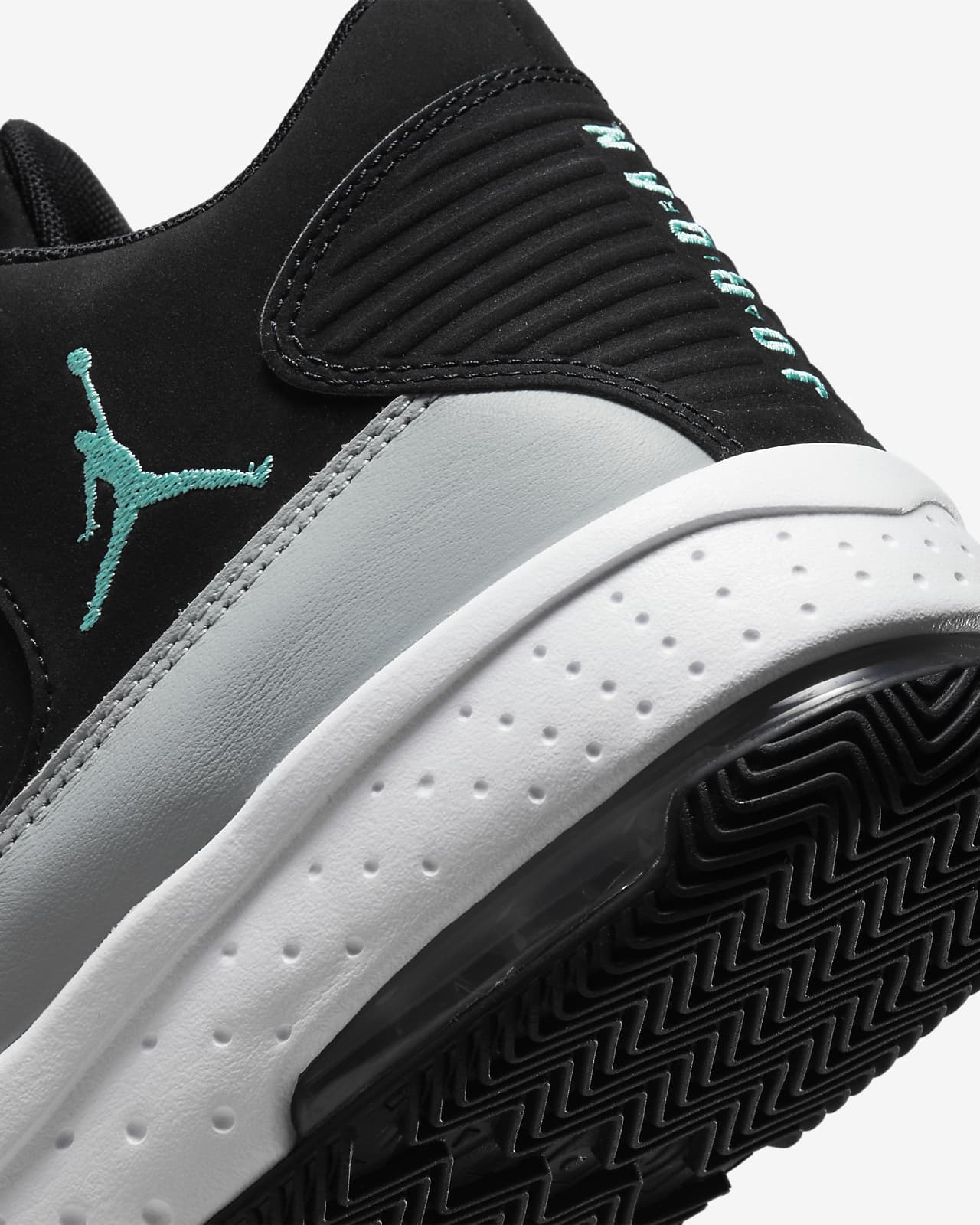 jordan jordan max aura 2