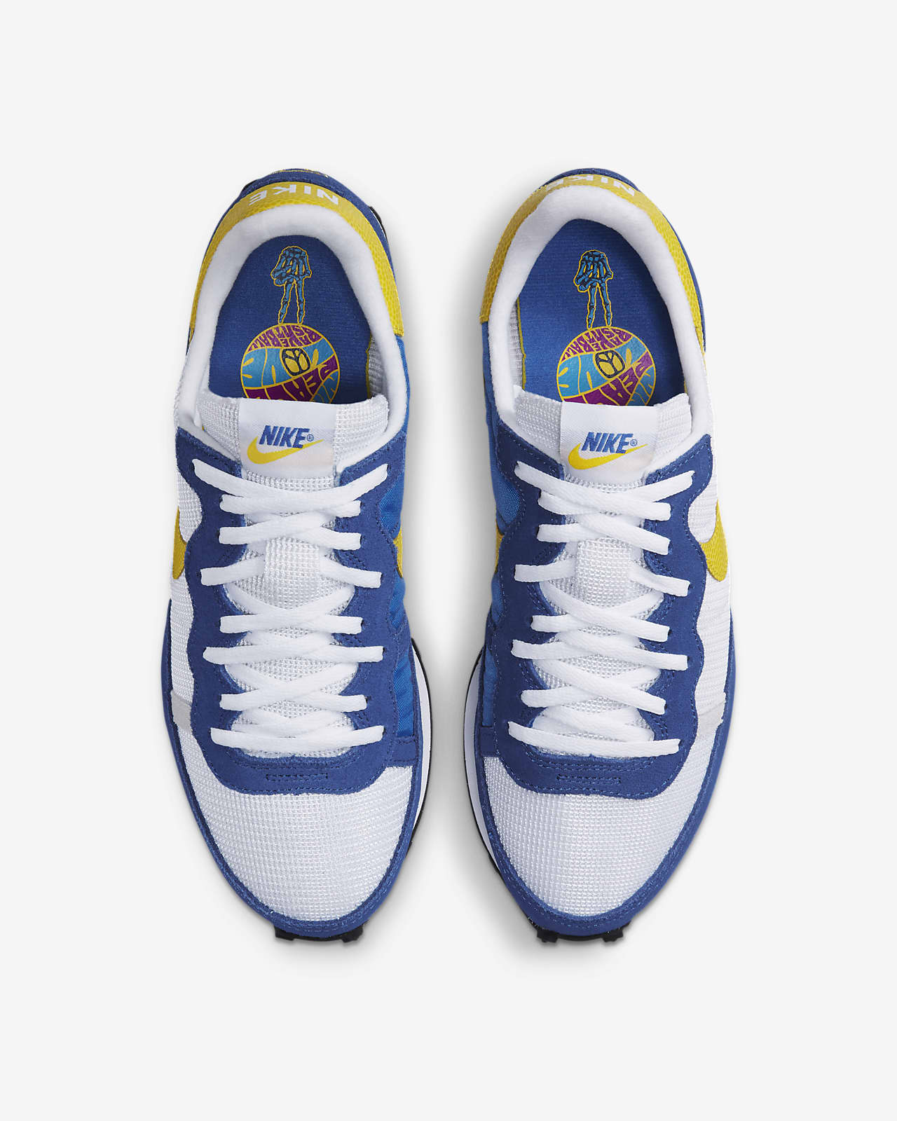 nike challenger og on feet