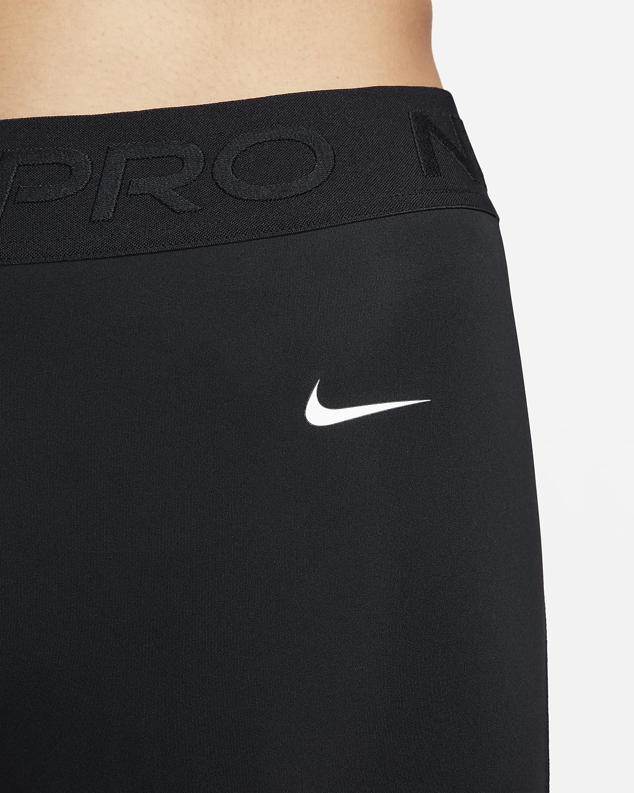 Nike Pro Women's High-Waisted Leggings with Pockets - Black
