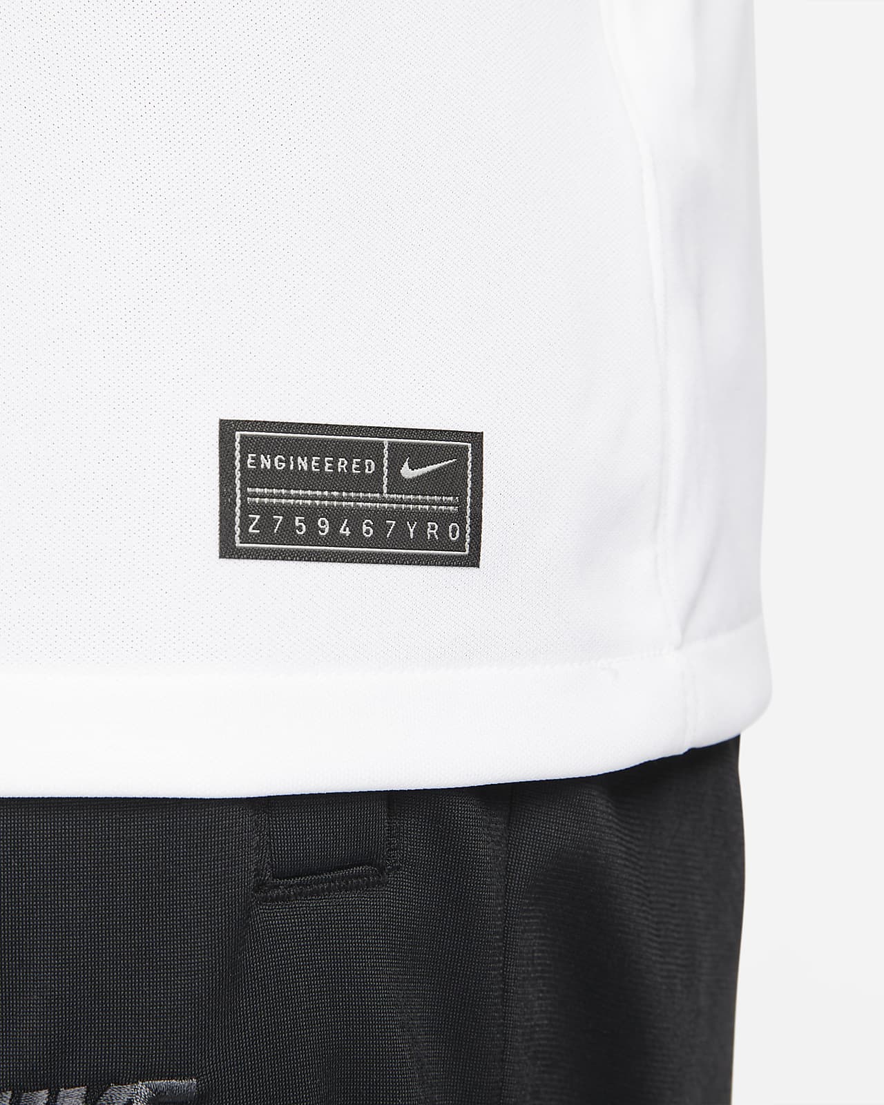 Nike White Blank Soccer Jersey Size Medium Dri-Fit Silver Tag Center Swoosh