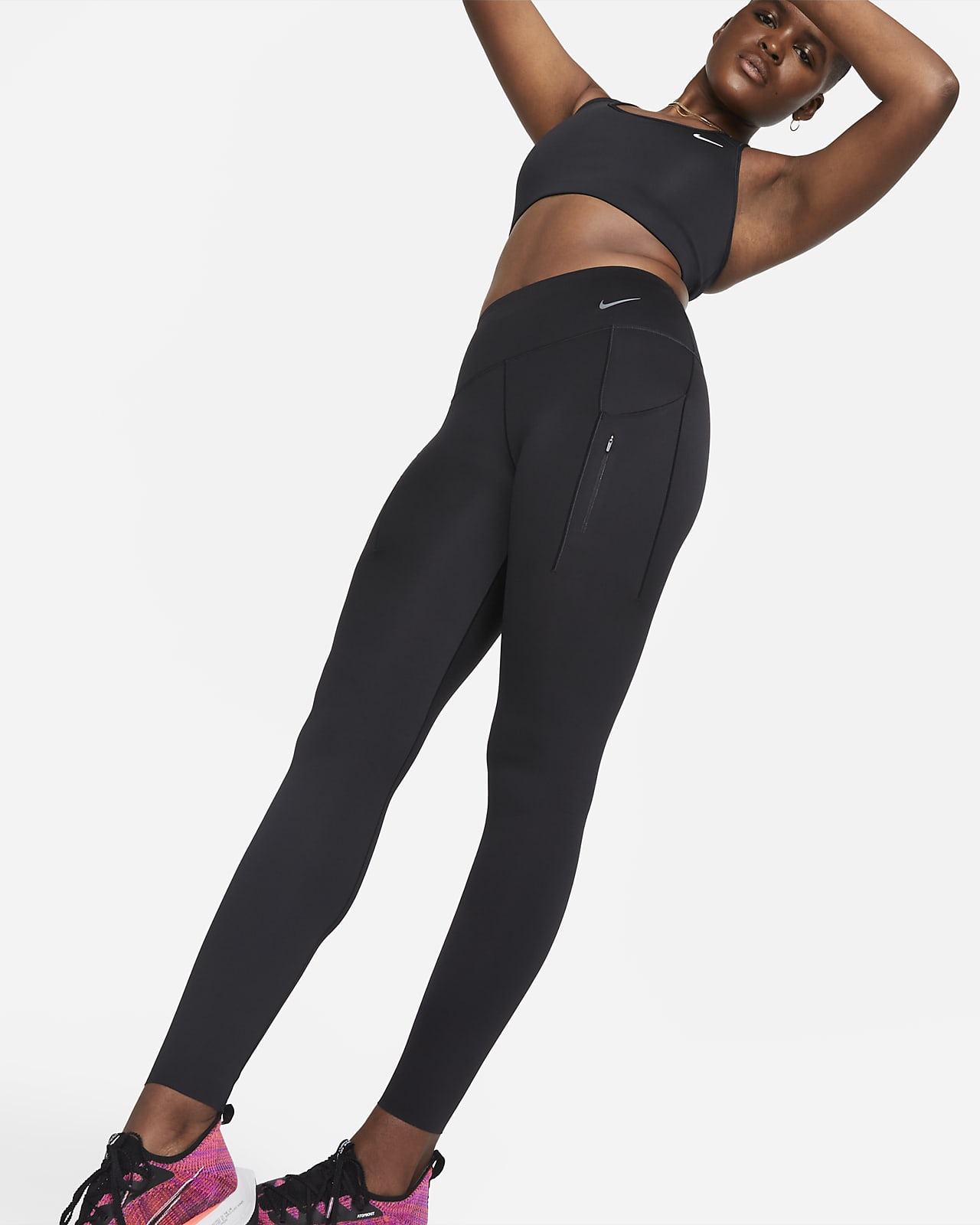 Nike Go erős tartást adó, középmagas derekú, teljes hosszúságú női leggings zsebekkel