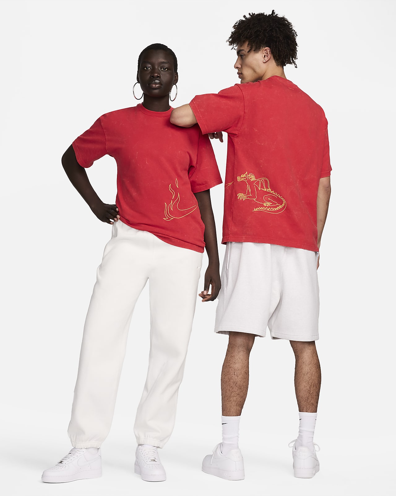 Nike LNY T shirt met korte mouwen. Nike BE