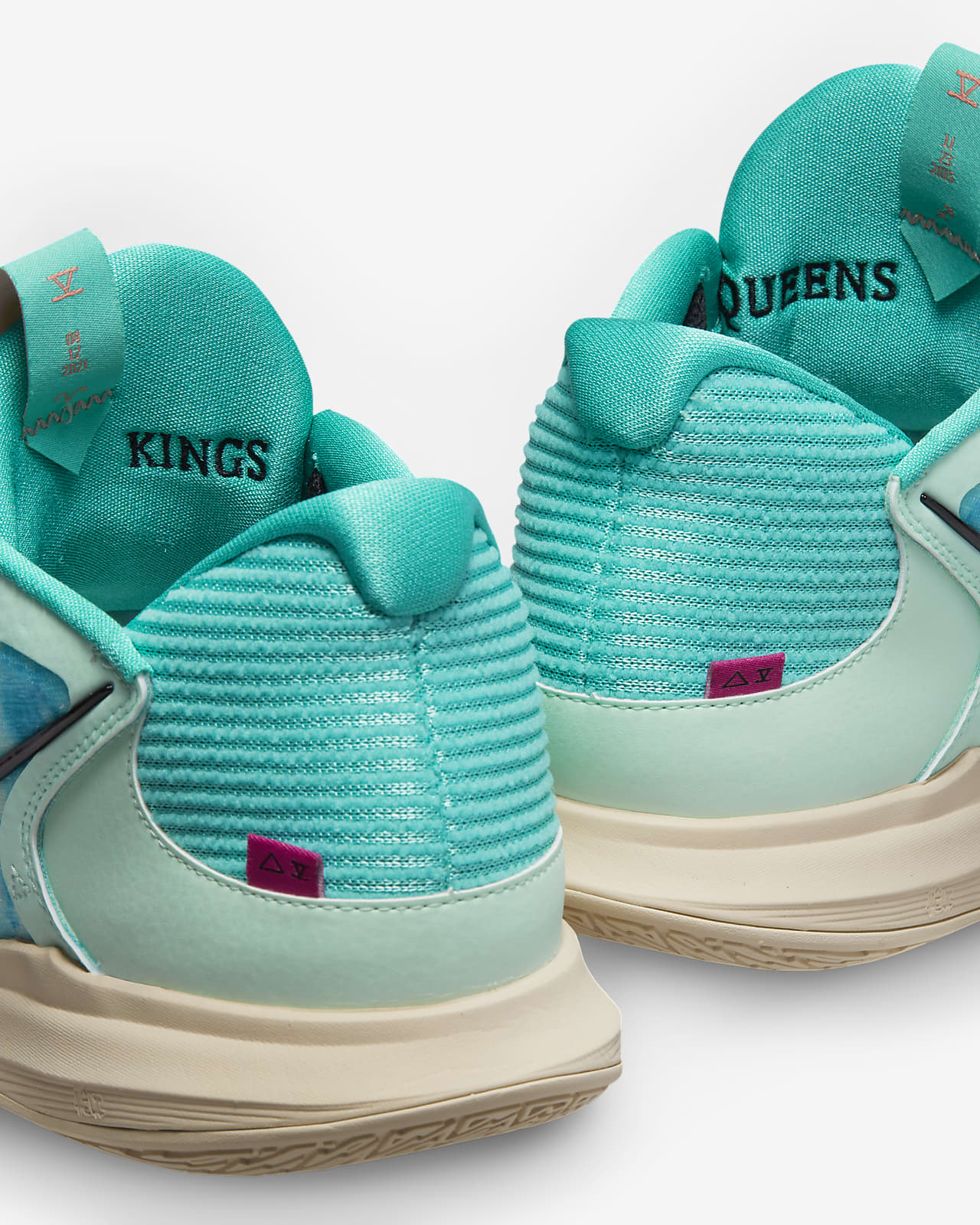 Kyrie Low 5 Community "Jewell Loyd" Basketball Shoes. Nike BE