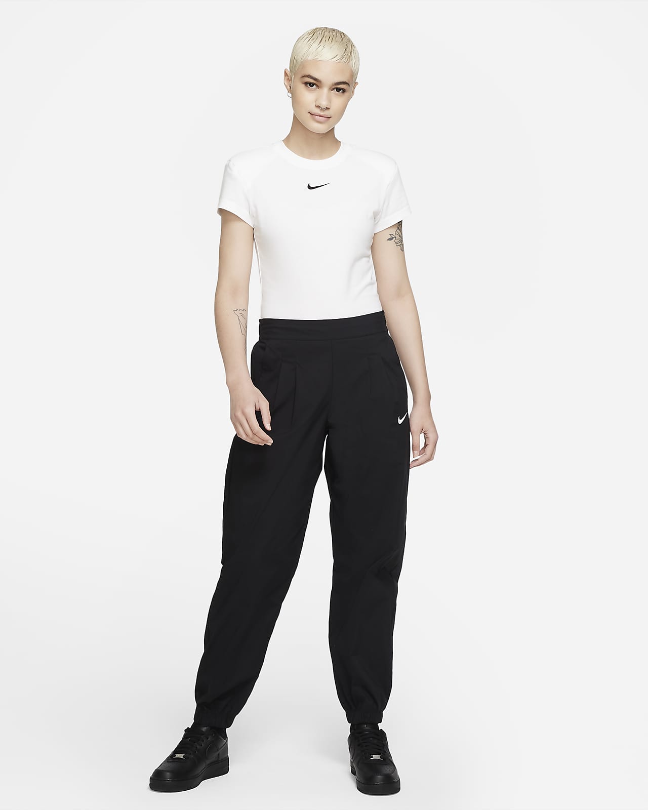 nike women's sportswear icon clash