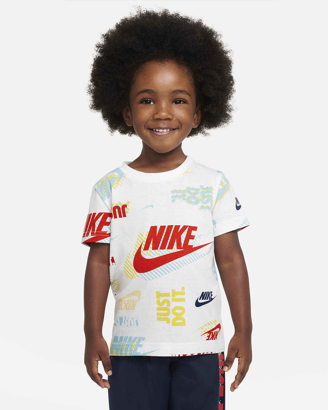 Nike Active Pack-T-shirt med print småbørn. Nike