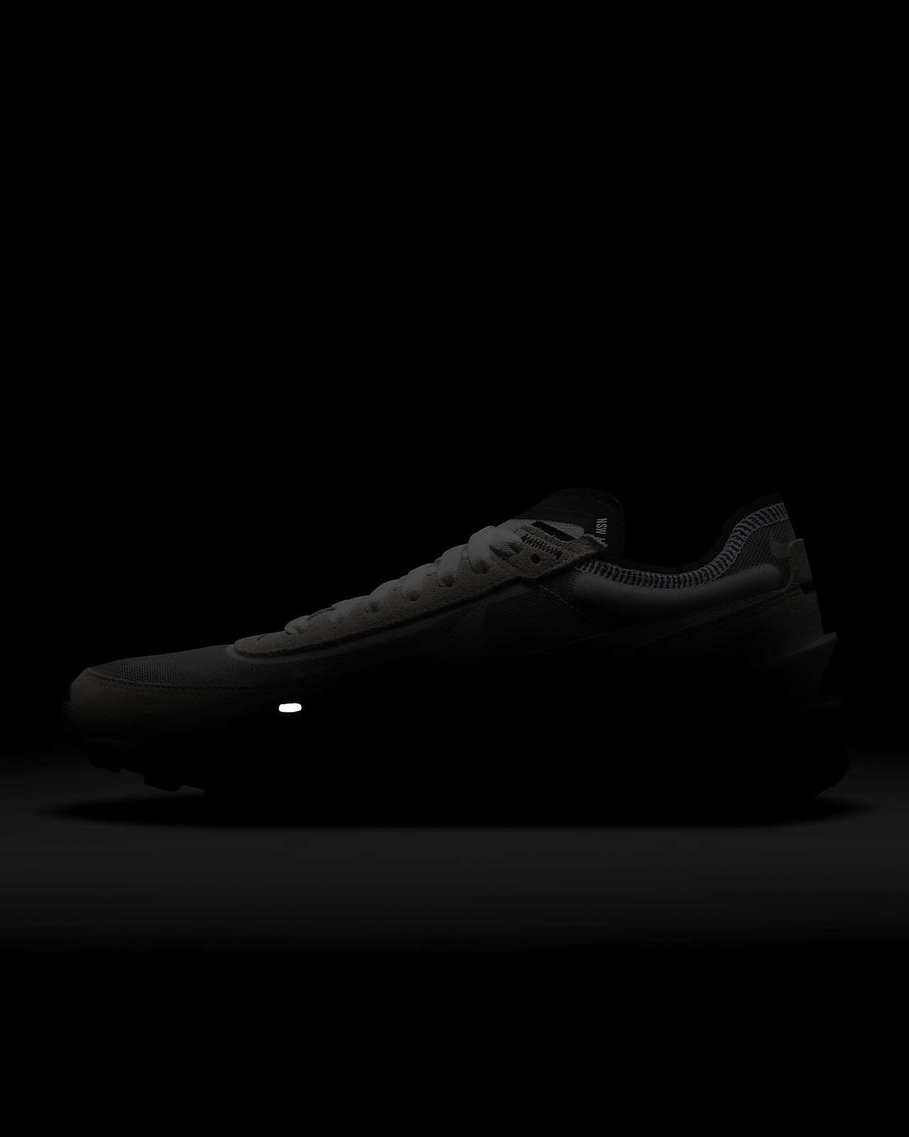 nike waffle all black