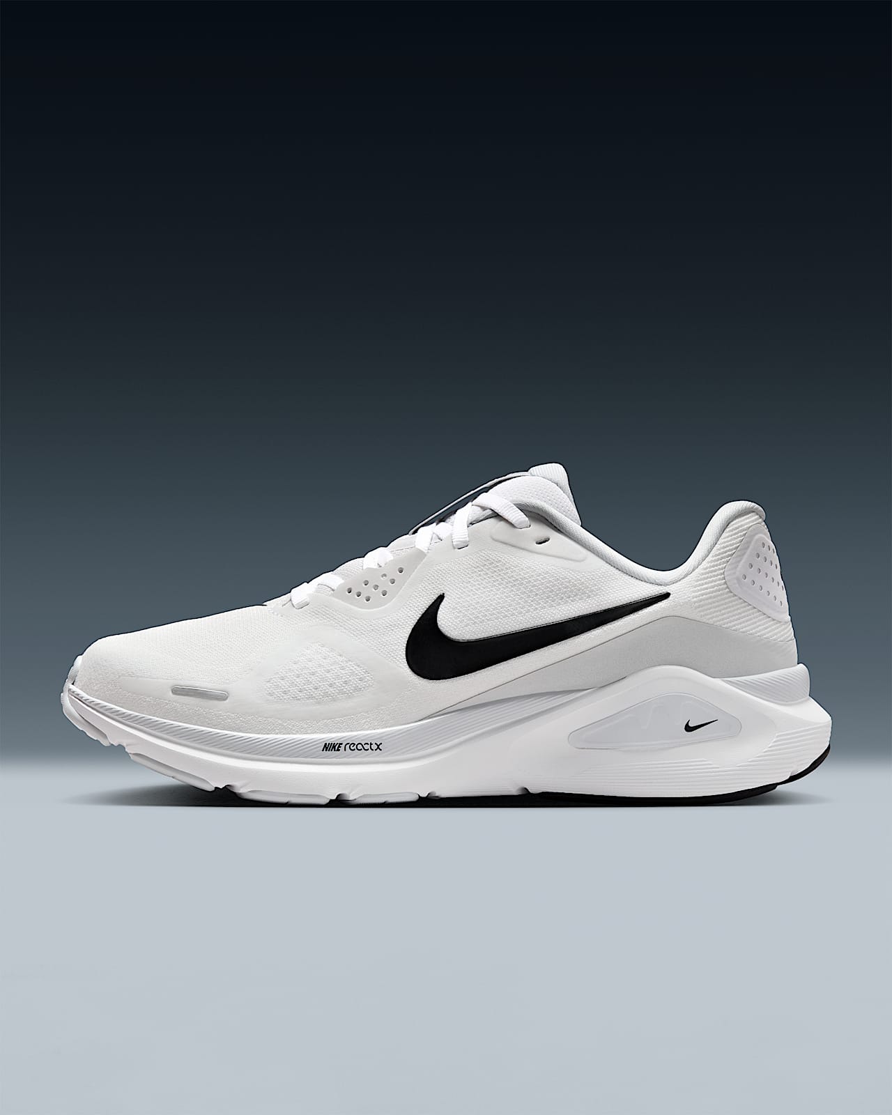 Nike Structure 26