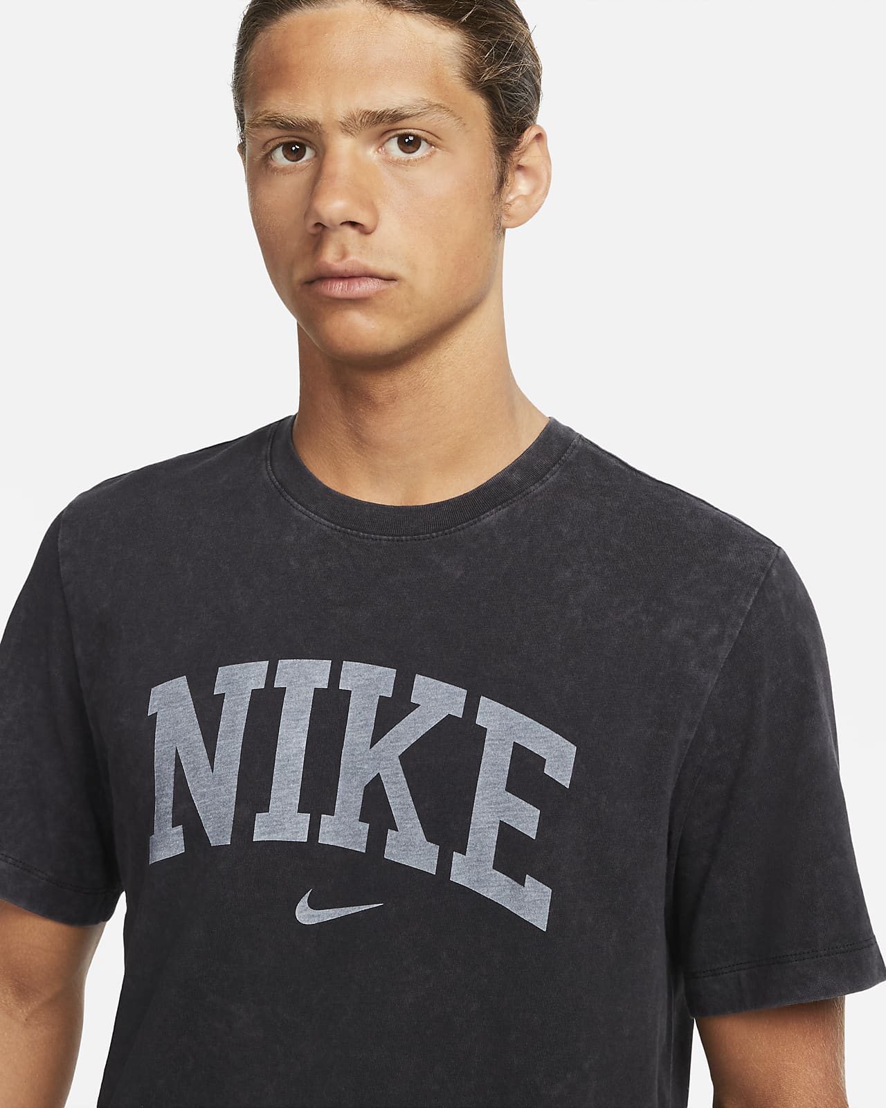 T-shirt Nike Sportswear - Uomo. Nike IT