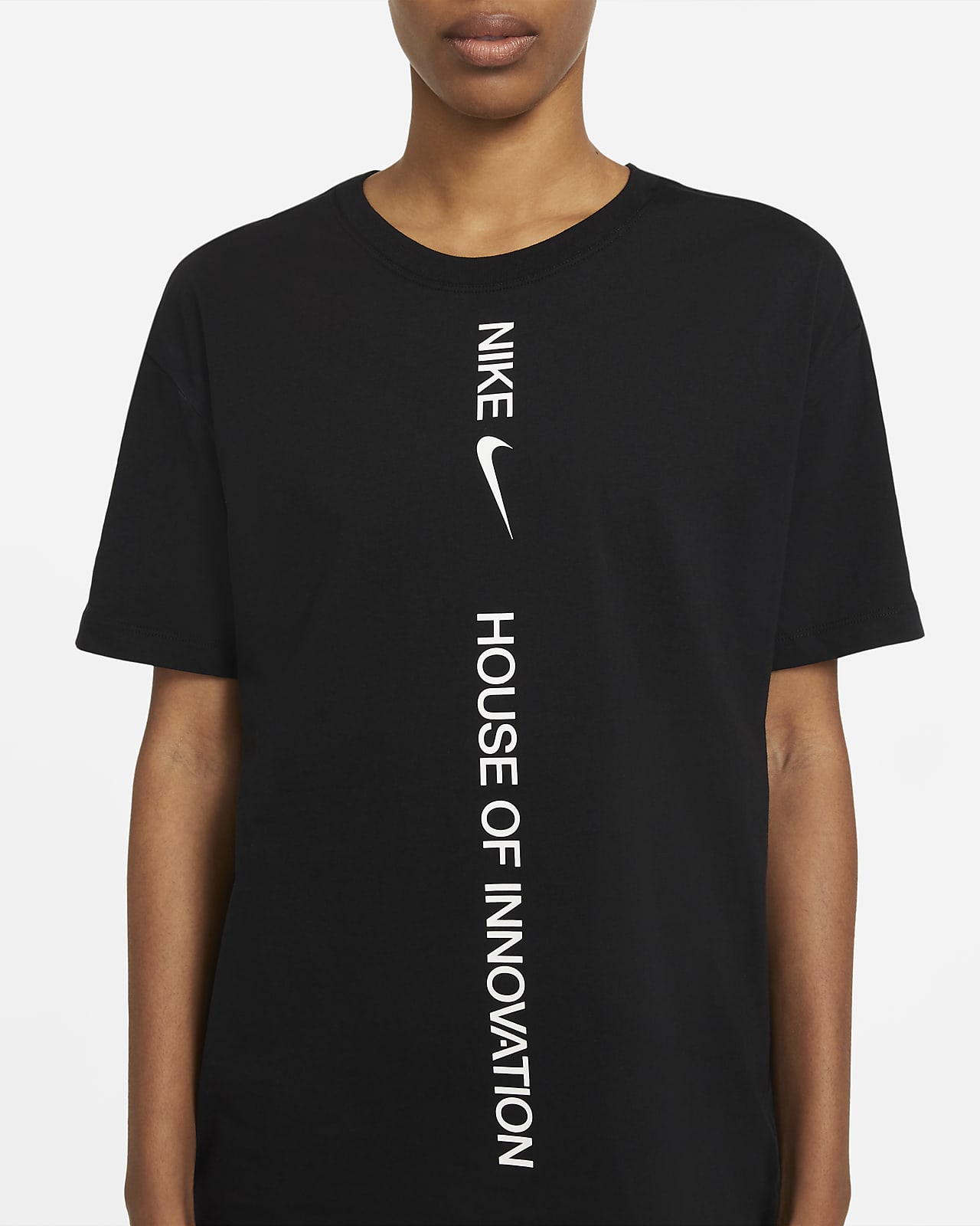Nike Sportswear House Of Innovation (Paris) Boyfriend T-shirt voor dames.  Nike NL