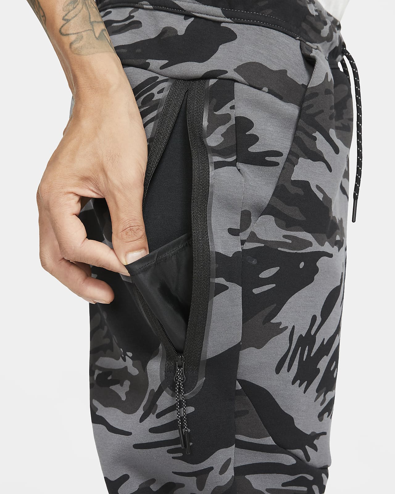 nike tech fleece bag