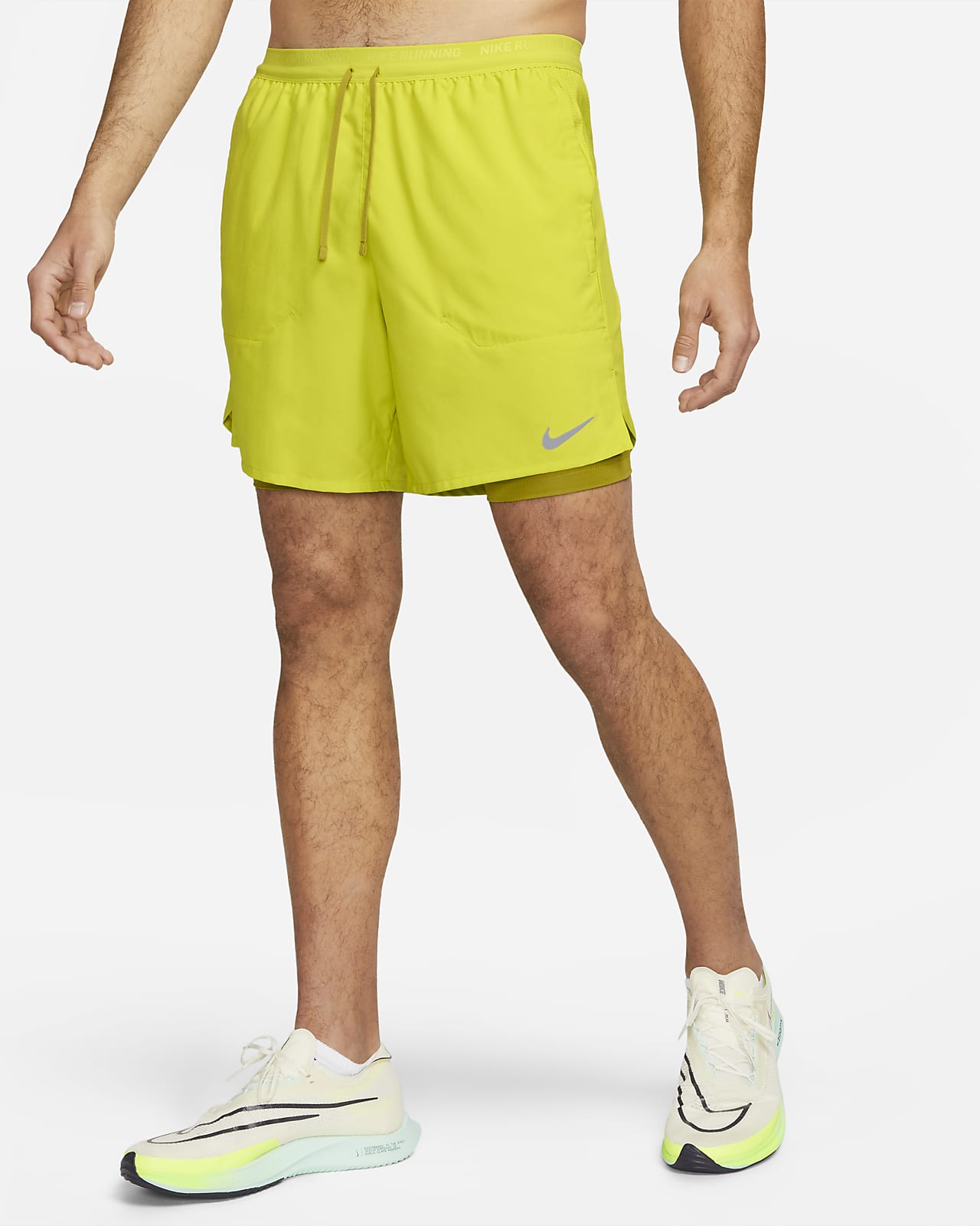 Florecer Gángster Manto Shorts de running 2 en 1 Dri-FIT de 18 cm para hombre Nike Stride. Nike.com