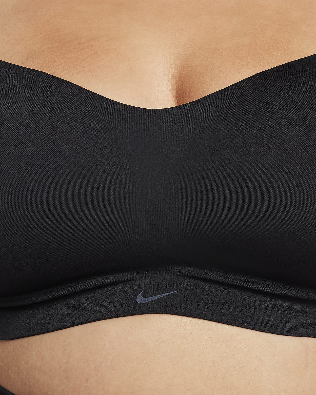 Breathable Sports Bras. Nike RO