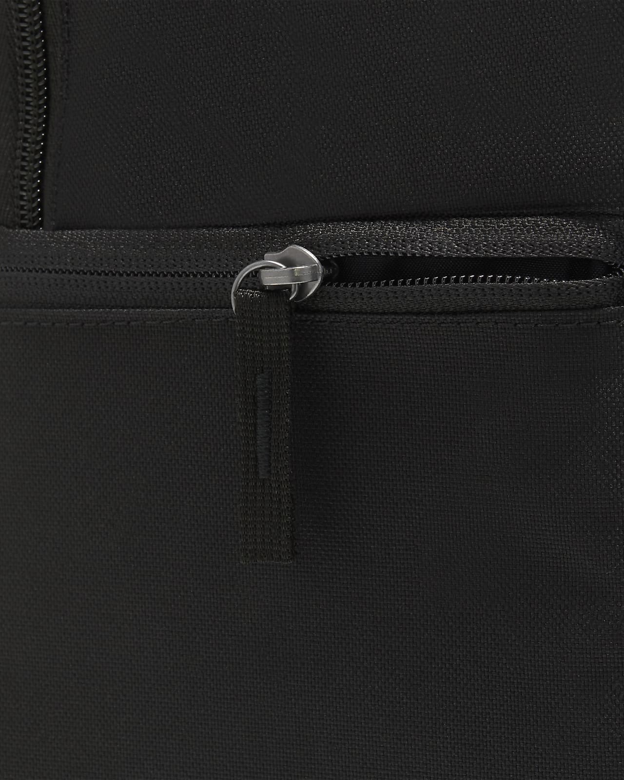 nike barcelona 20l backpack