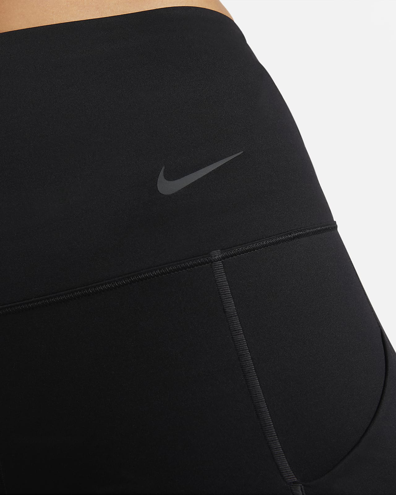 Nike Power Legend Just Do It Cropped Capri Leggings Black & Nike Tee Medium