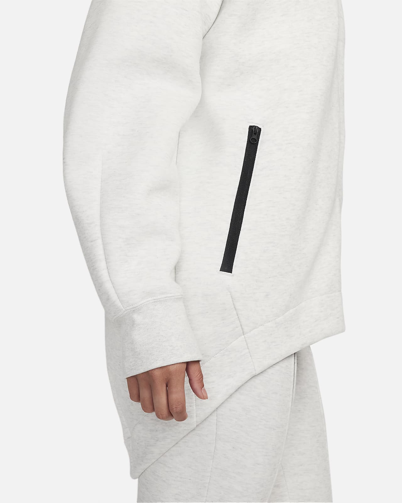 Nike Sportswear Tech Fleece 女款寬版全長式拉鍊連帽上衣。Nike TW