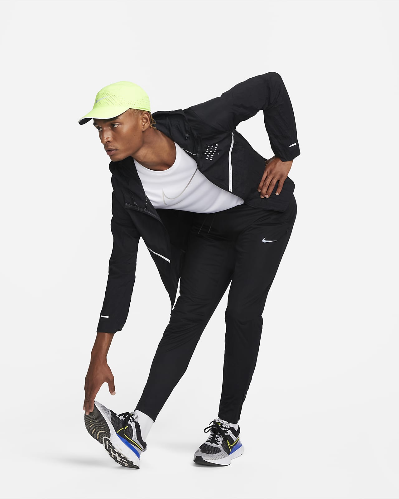 Nike StormFIT ADV Run Division Men's Running Trousers. Nike LU