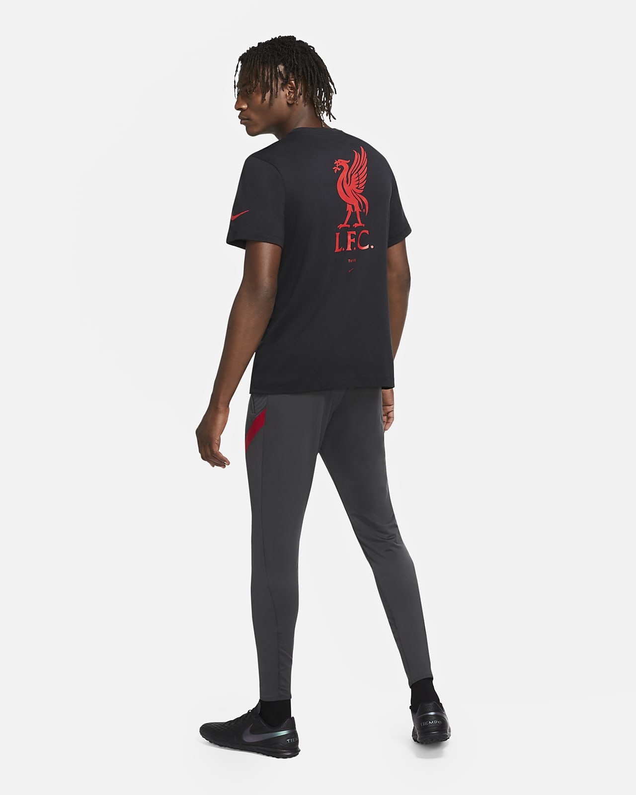 Liverpool FC fotball T skjorte til herre. Nike NO Liverpool FC fotball T skjorte til herre. Nike NO