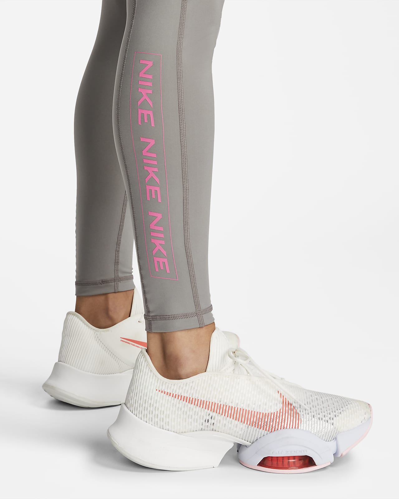 Nike Pro Women's Graphic MidRise Leggings. Nike NL