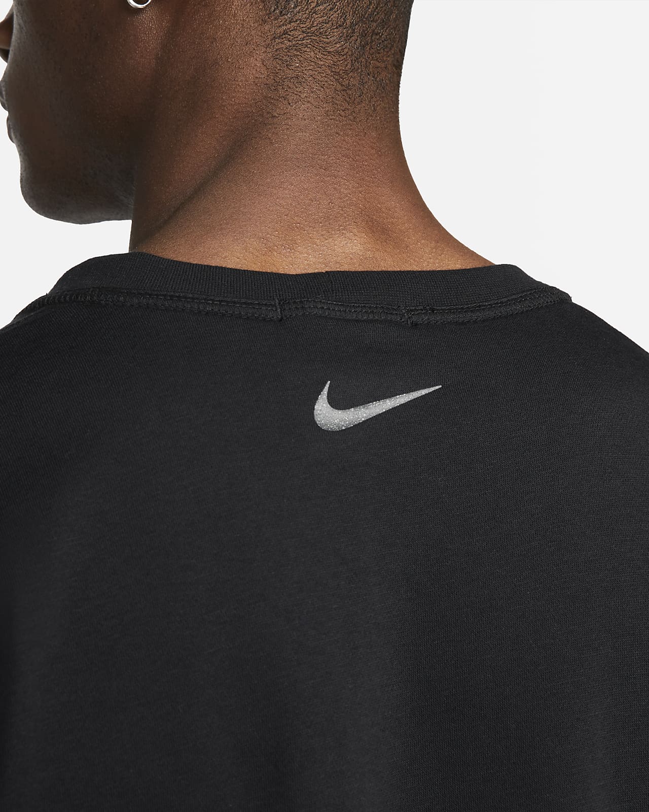 Fantástico Onza desierto Sudadera de cuello redondo para hombre Nike Yoga. Nike.com