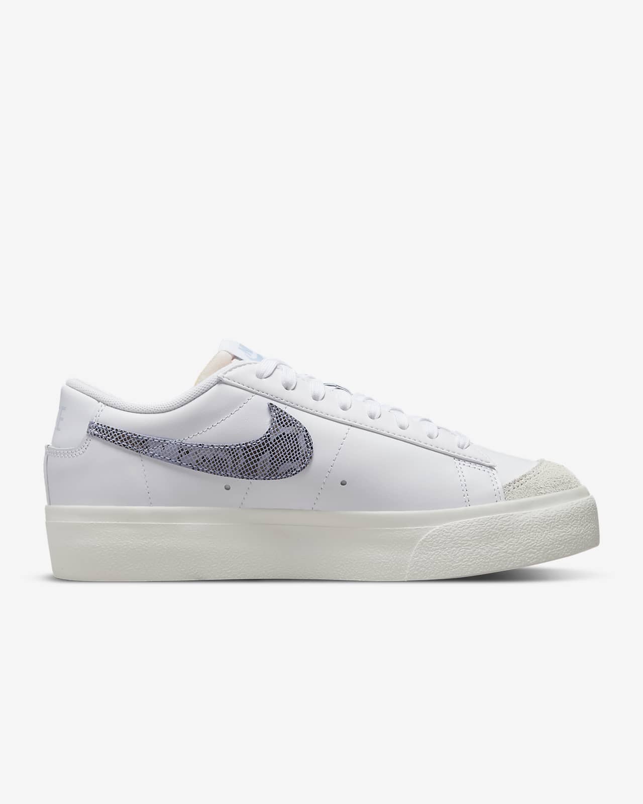 Scarpa Nike Blazer Low Platform – Donna. Nike IT