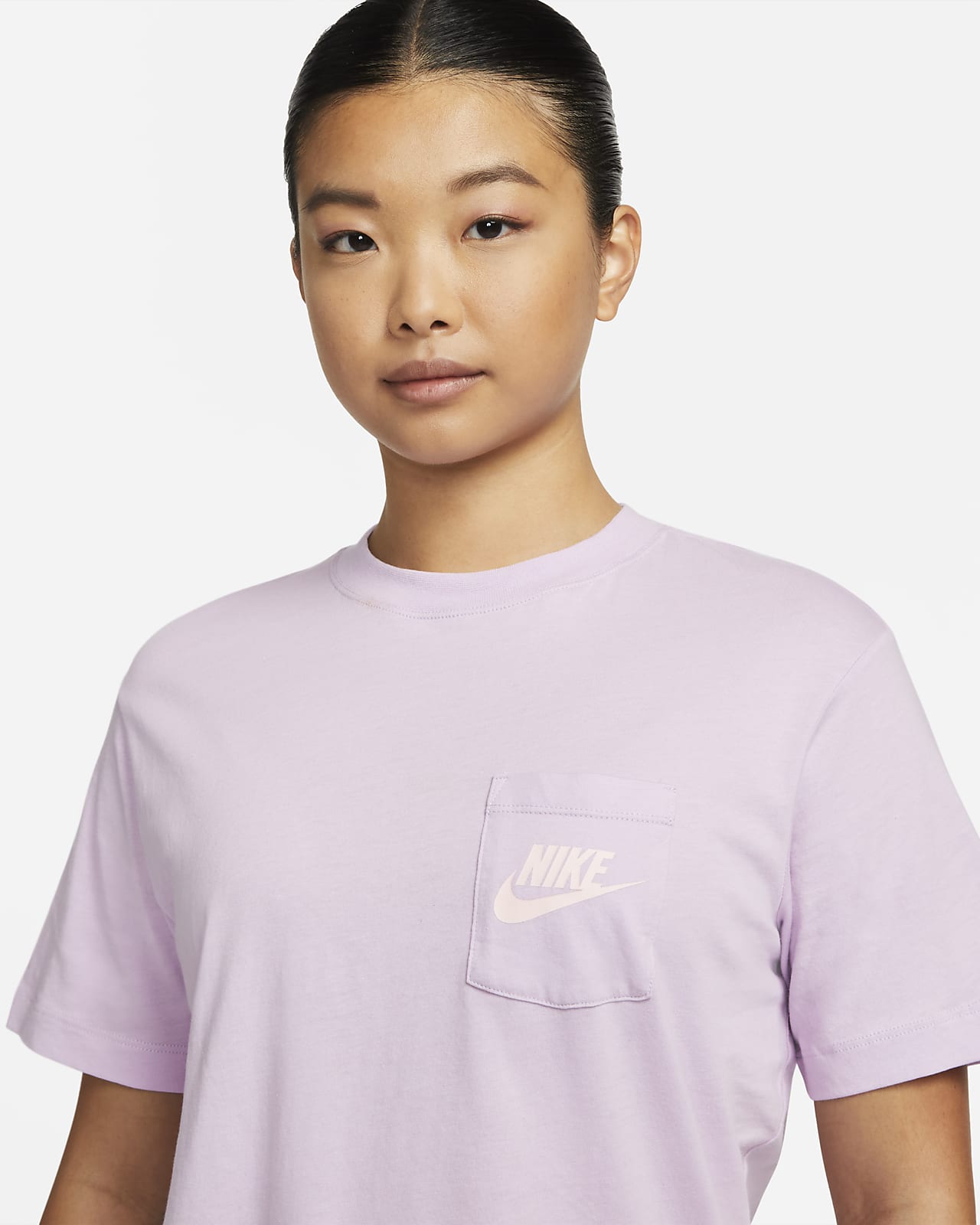 broeden genade communicatie Nike Sportswear Women's Pocket T-Shirt. Nike JP