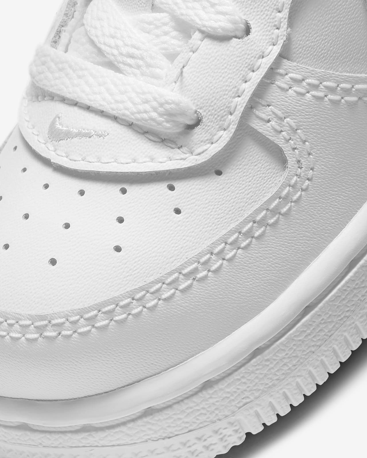 نایک ایرفورس وان سفید Nike Air Force 1 '07 - جوتیکو jootiko