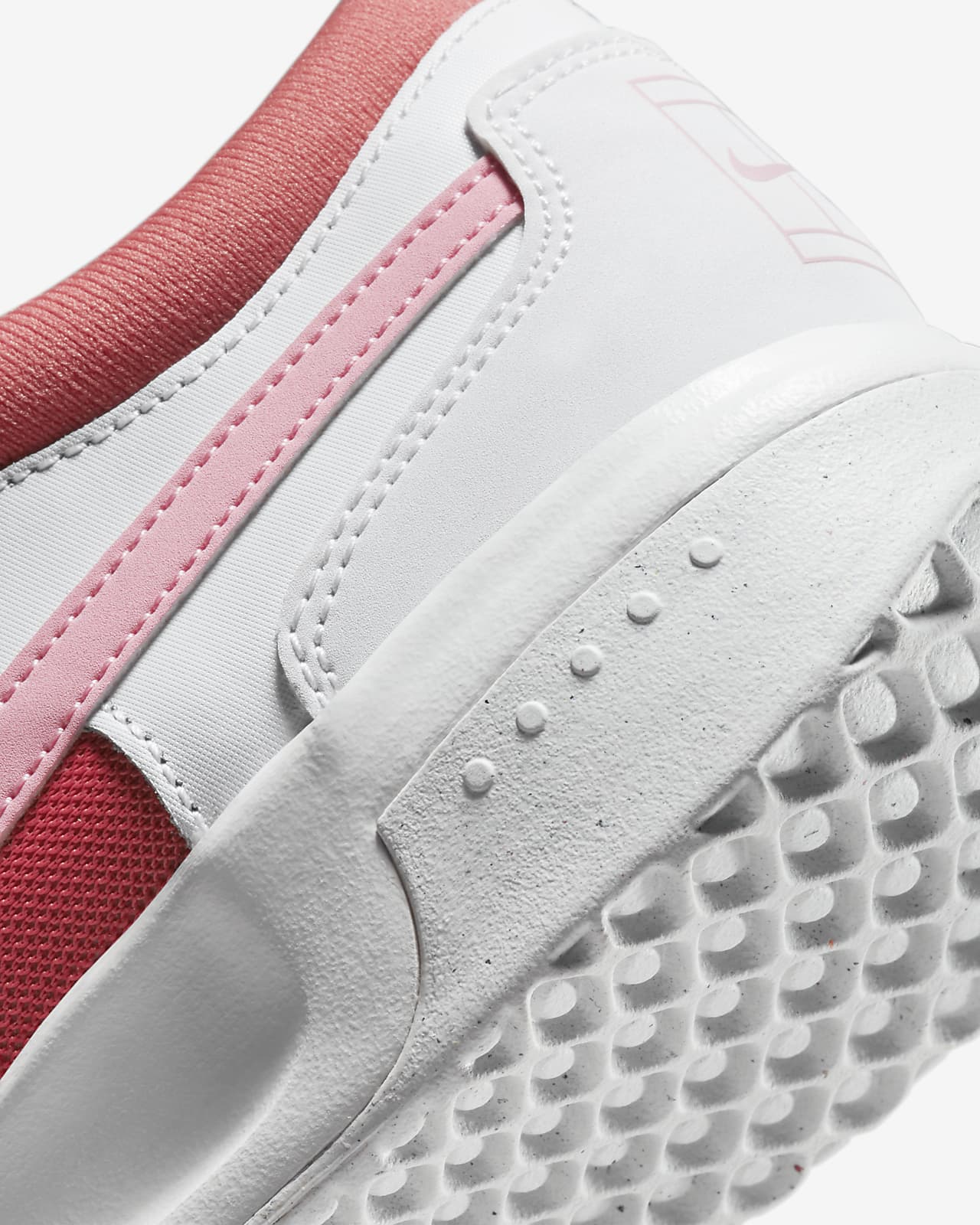 NikeCourt Air Zoom Lite 3 Women's Tennis Shoes. Nike AE