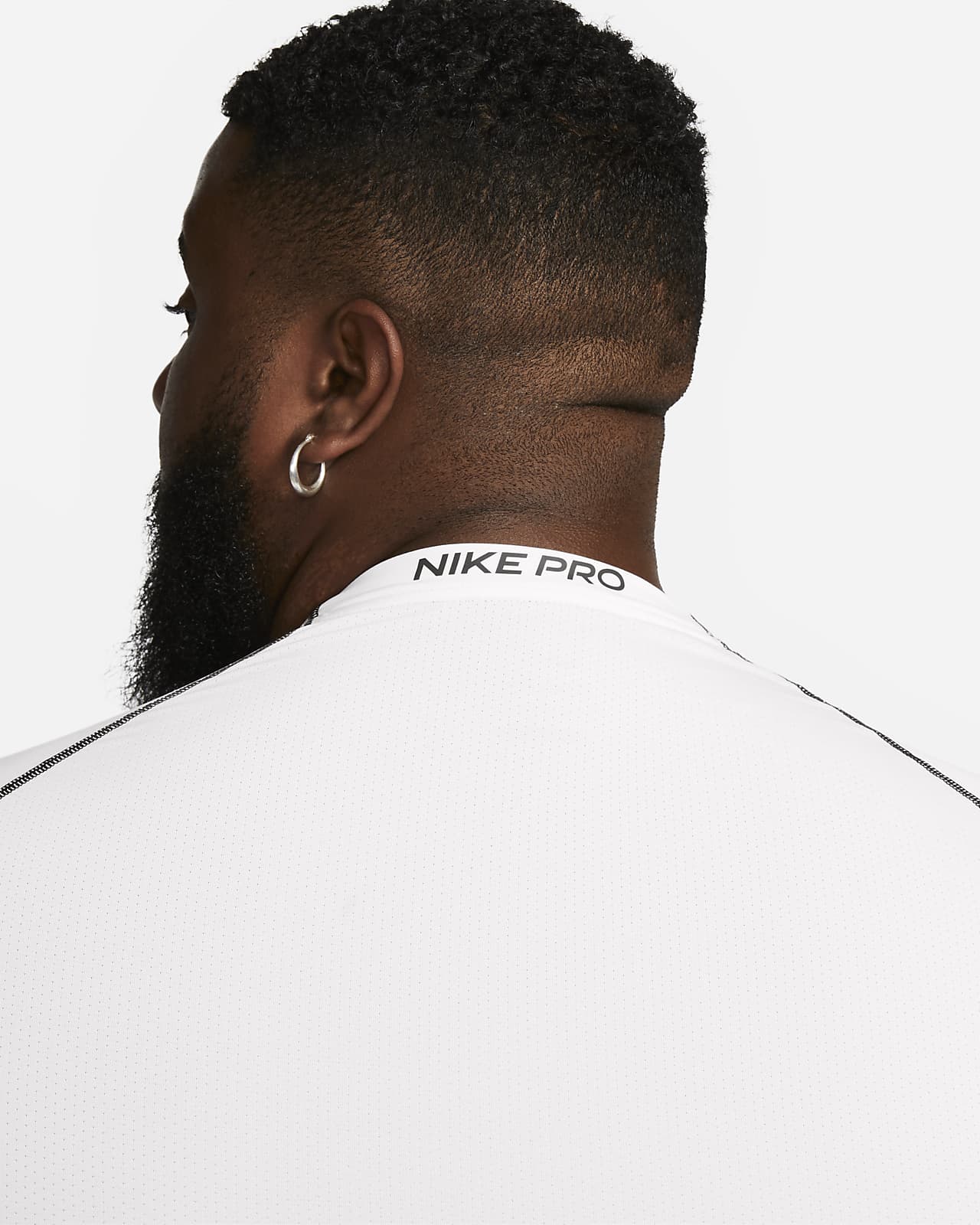 Haut à manches longues et coupe ajustée Nike Pro Dri-FIT pour Homme. Nike FR