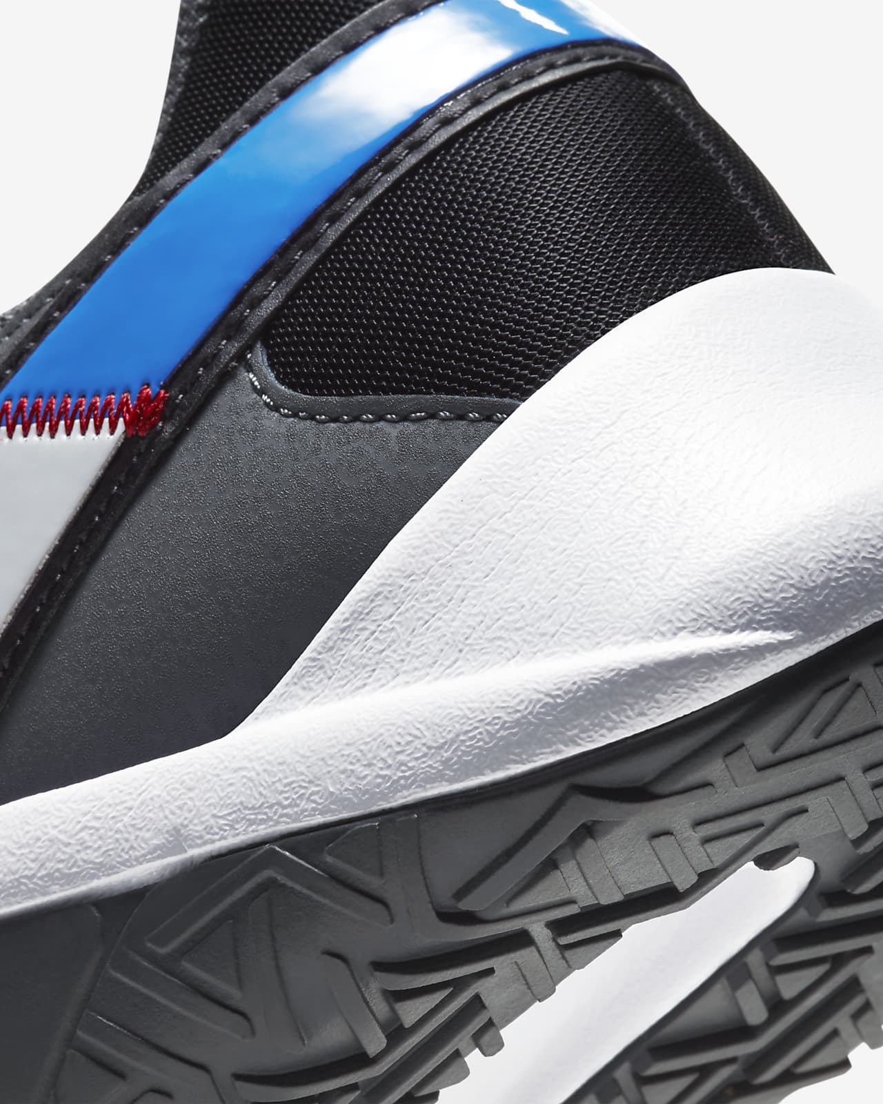 nike legend 2