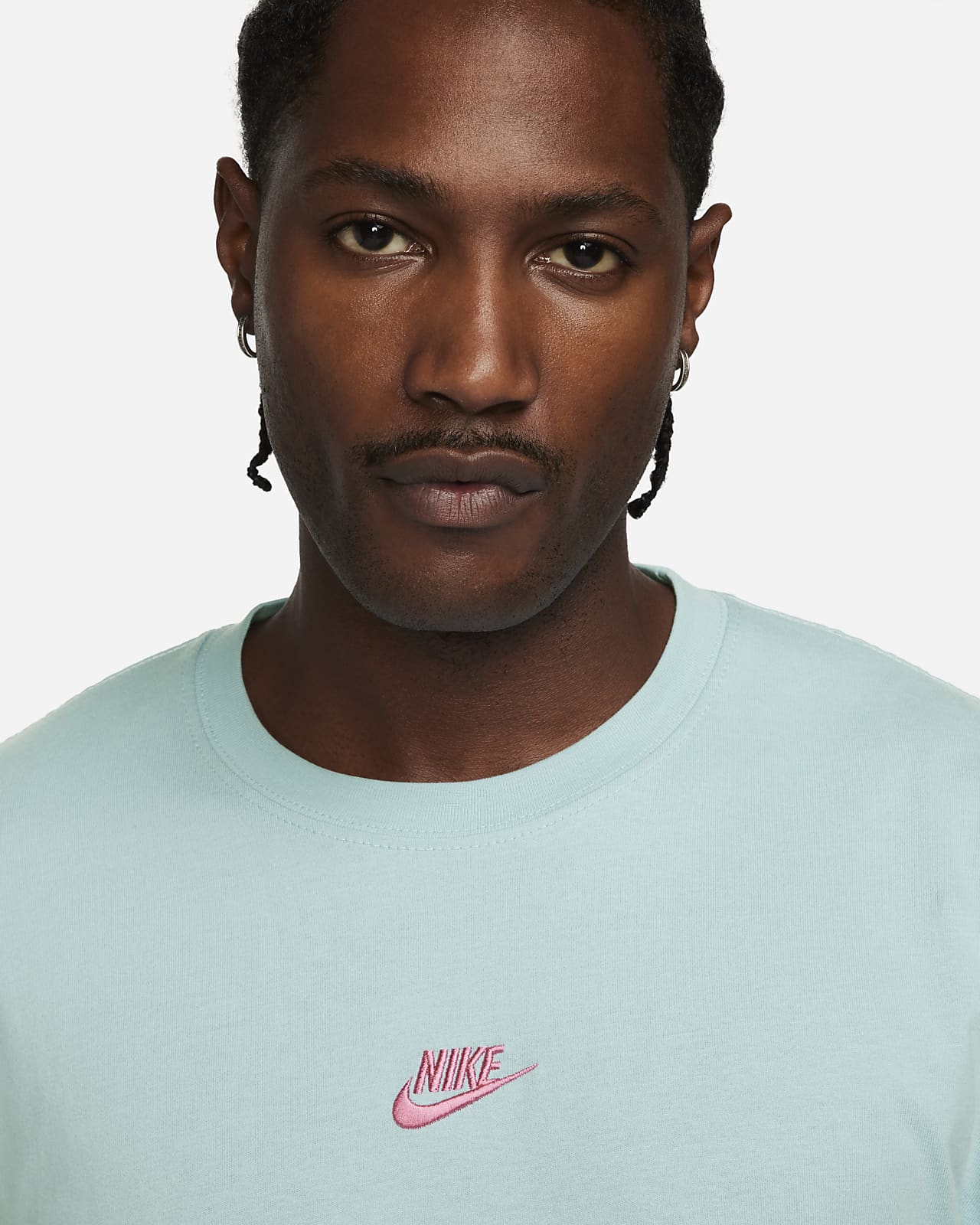 Nike Sportswear Men's T-Shirt. Nike CH