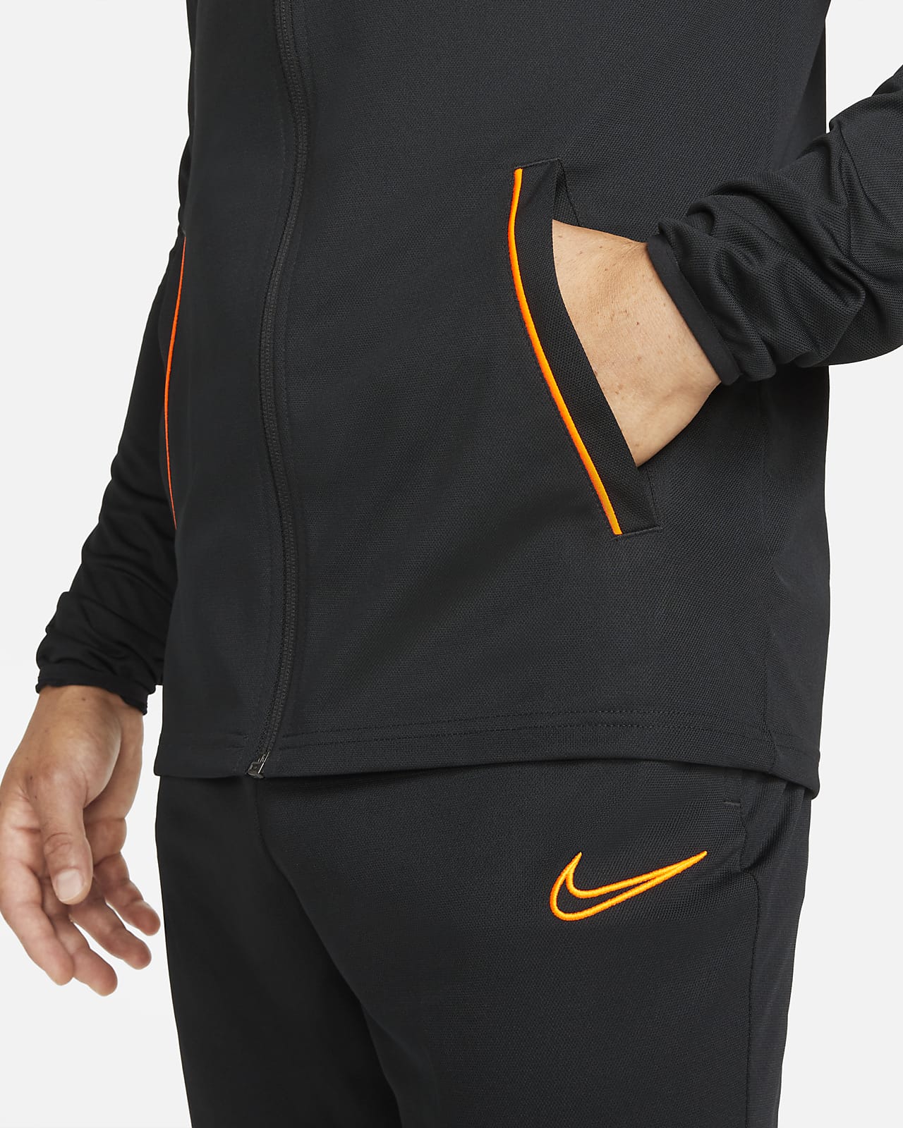 survetement nike plastique