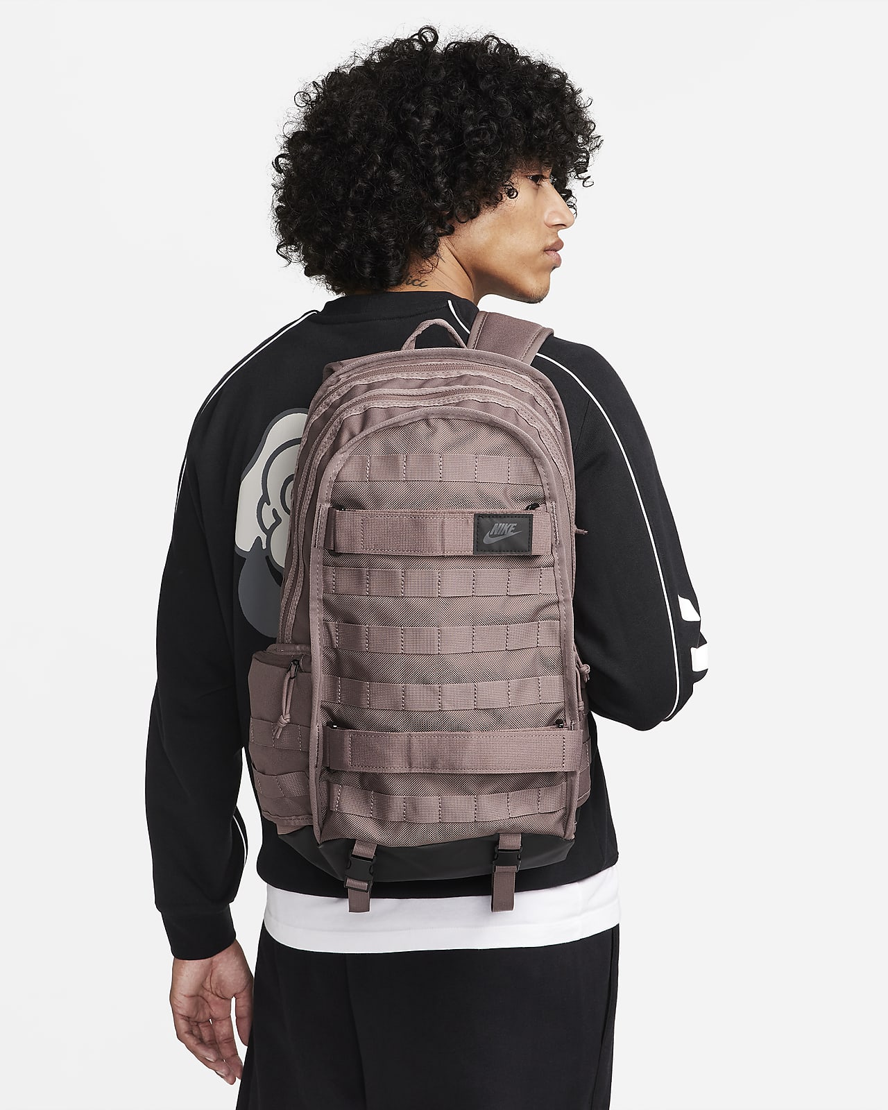 filosofisk Brokke sig Prime Nike Sportswear RPM Backpack (26L). Nike.com