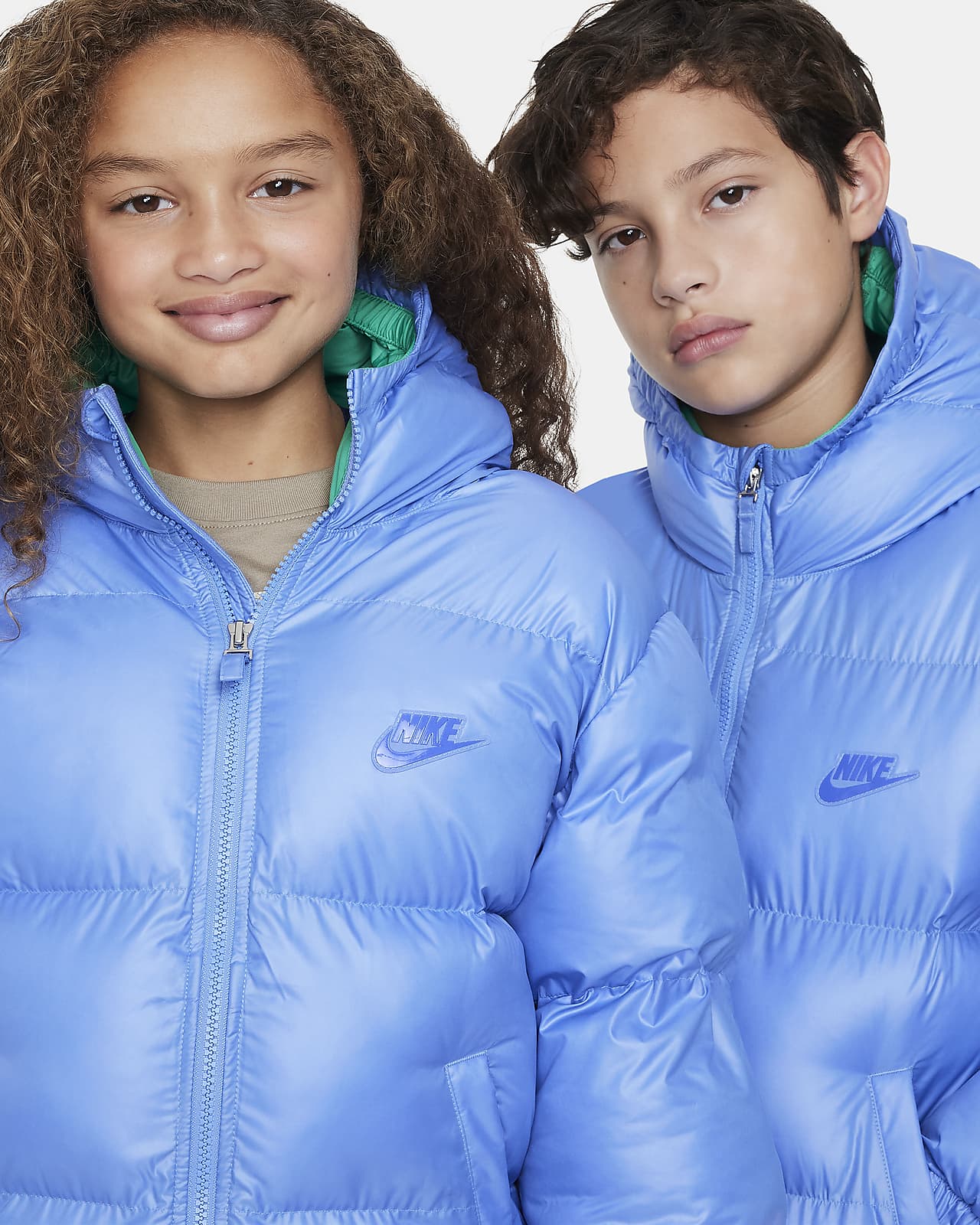 Fill EasyOn Big Nike Loose Sportswear Therma-FIT Parka. Kids\' Repel Hooded Heavyweight Synthetic